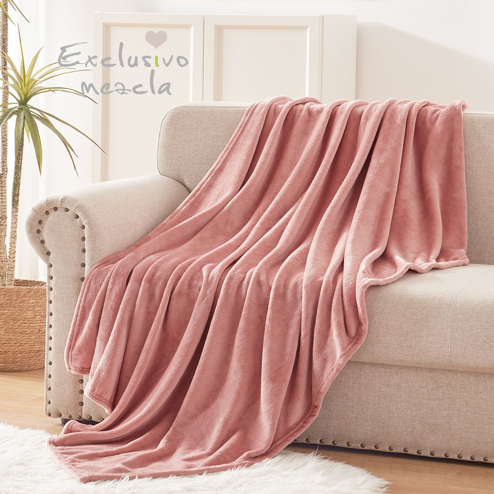 Reversible Sherpa Fleece Throw Blanket for Couch, Sofa, Super Soft and Warm Blankets, Pink Throw All Season Use, Cozy, Plush, Lightweig... - Luxury Knitted Decorative Throw Blanket with Fringes Detail