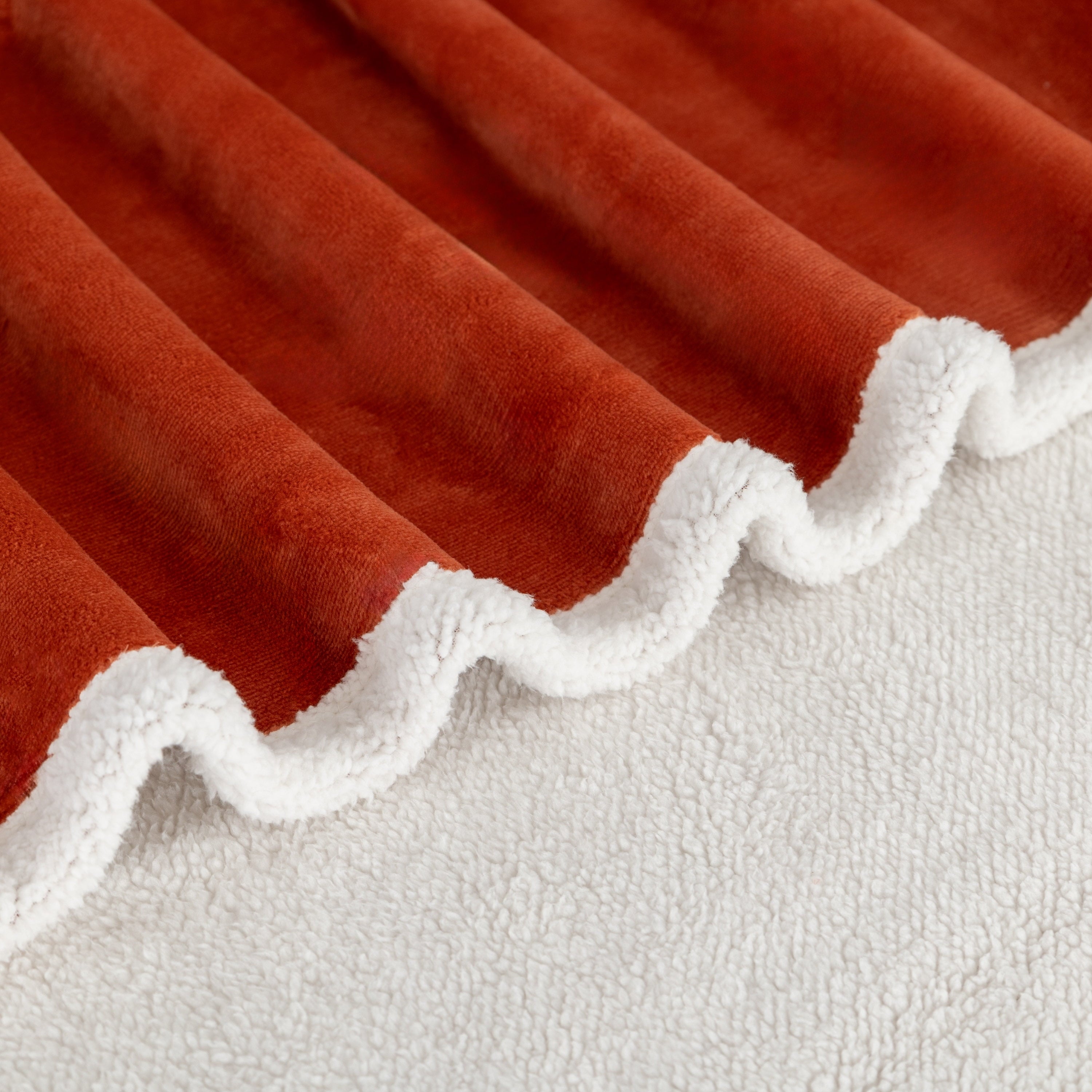 Cozy Fleece Reversible Printed Velvet Plush and Hampshire Faux Shearling Soft Throw Blanket, Standard Size, Auburn Sun - Lightweight Plush Warm Blanket for All Seasons Detail