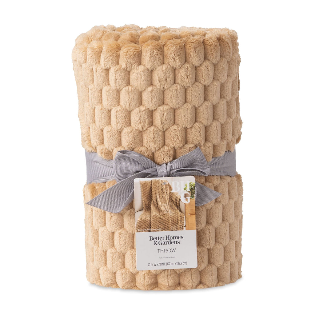 Super Soft Flannel Textured Velvet Plush Oversized Throw Blanket in Dark Caramel - Super Soft Reversible Sherpa Flannel Blanket Detail