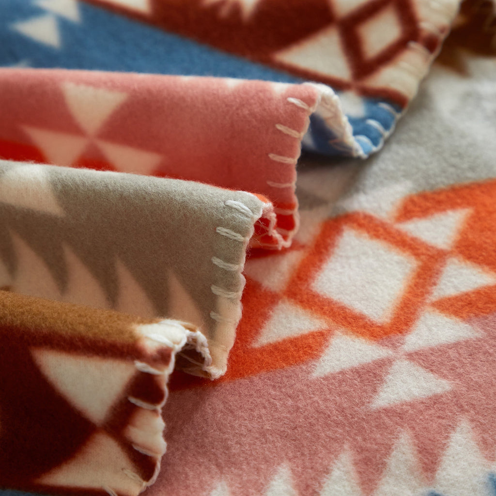 Cozy Fleece Stripe Fleece Throw - Cozy Fleece Throw Blanket for Couch & Bed Detail