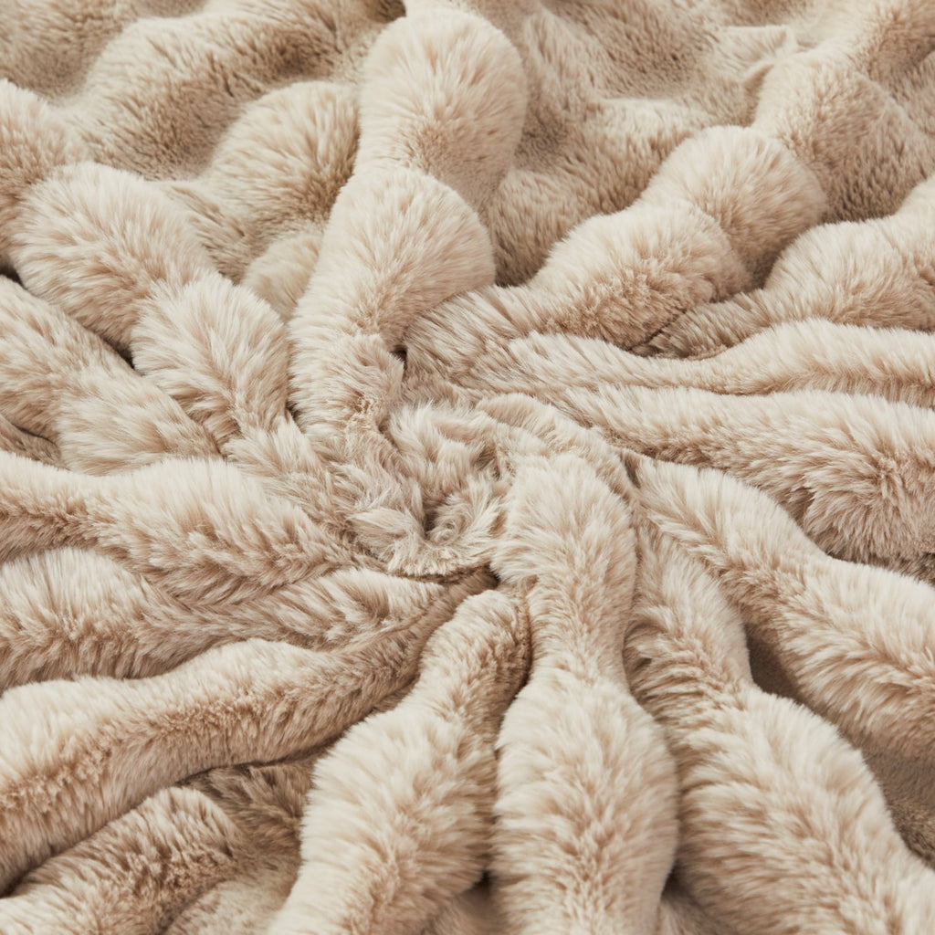 Reversible Sherpa Taupe Faux Fur Bubble Blankets for Couch Chair Sofa Luxury Fluffy Thick Bubble Throw Blanket Furry Blanket Fuzzy Soft... - Cozy Fleece Throw Blanket for Couch & Bed Detail