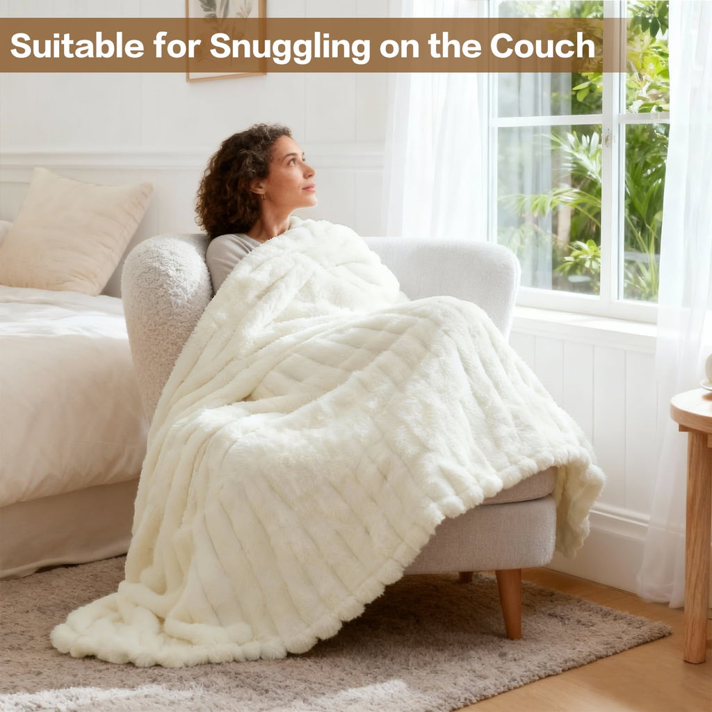 Super Soft Flannel White Fleece Throw Blanket for Couch, Super Soft Cozy Blankets and Throws, Decorative Fleece Blankets for Women Men G... - Super Soft Reversible Sherpa Flannel Blanket Detail