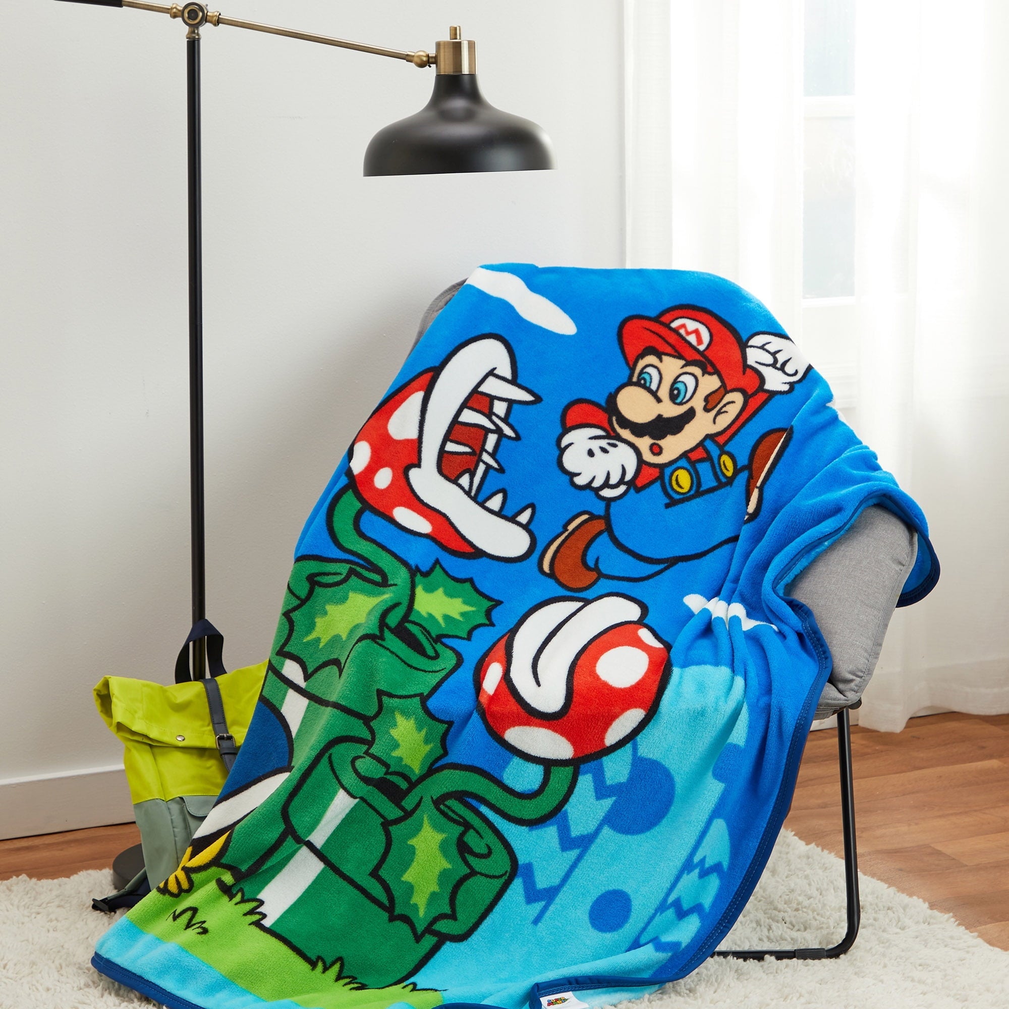 Lightweight Warm Kids Fleece Throw Blanket 46x60, Nintendo - Super Soft Reversible Sherpa Flannel Blanket Detail