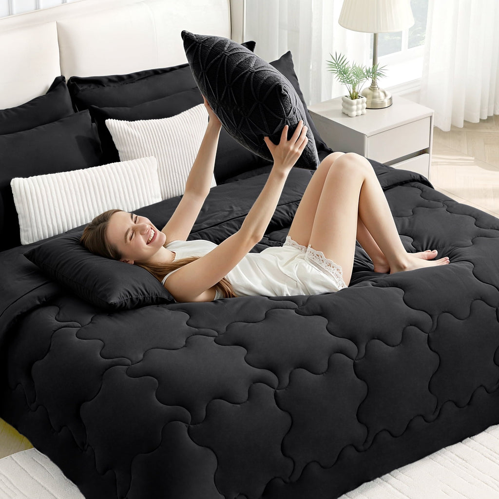 Hypoallergenic Cloud 7 Pieces Comforter Set Full，Bed in A bag，All Seasons Bedding sets with Comforter,Fitted Sheet,Flat Sheet,Pillowcases ... - Hypoallergenic Ultra-Fluffy Quilt for Winter Detail