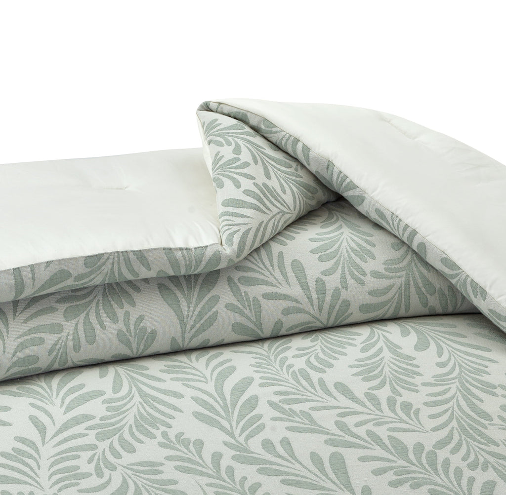 Heavyweight Warmth Botanical 3-Piece Comforter Set, Green, Full Queen, All Ages - Luxurious Quilted Duvet Cover Set Detail