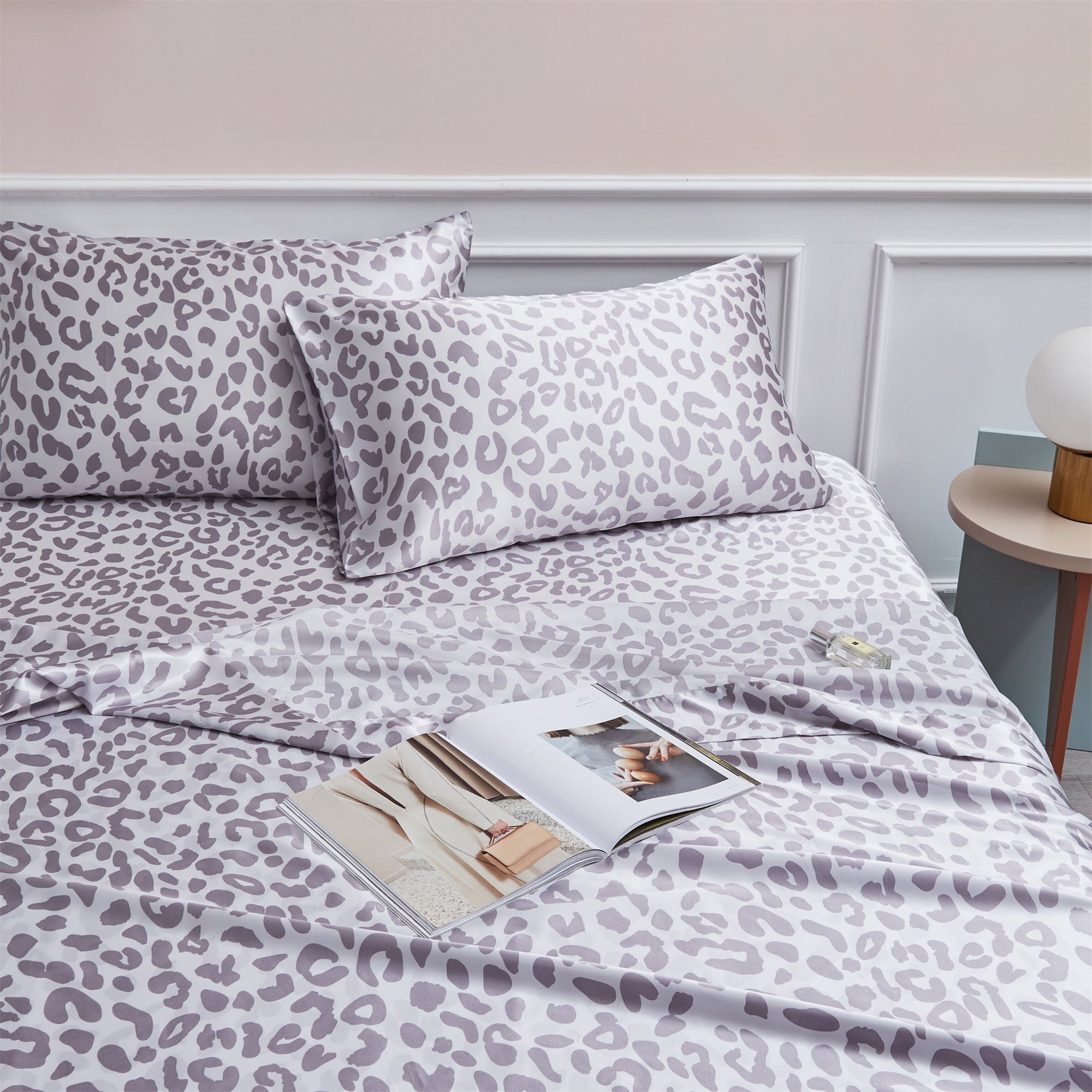 Breathable Luxury Satin Sheets Twin Silk Sheets Silver Leopard Bed Sheet Set Deep Pocket Bed Flat Fitted Sheet, 3-Pieces - Cooling Hotel Quality Bedding Sheets and Pillowcases Detail