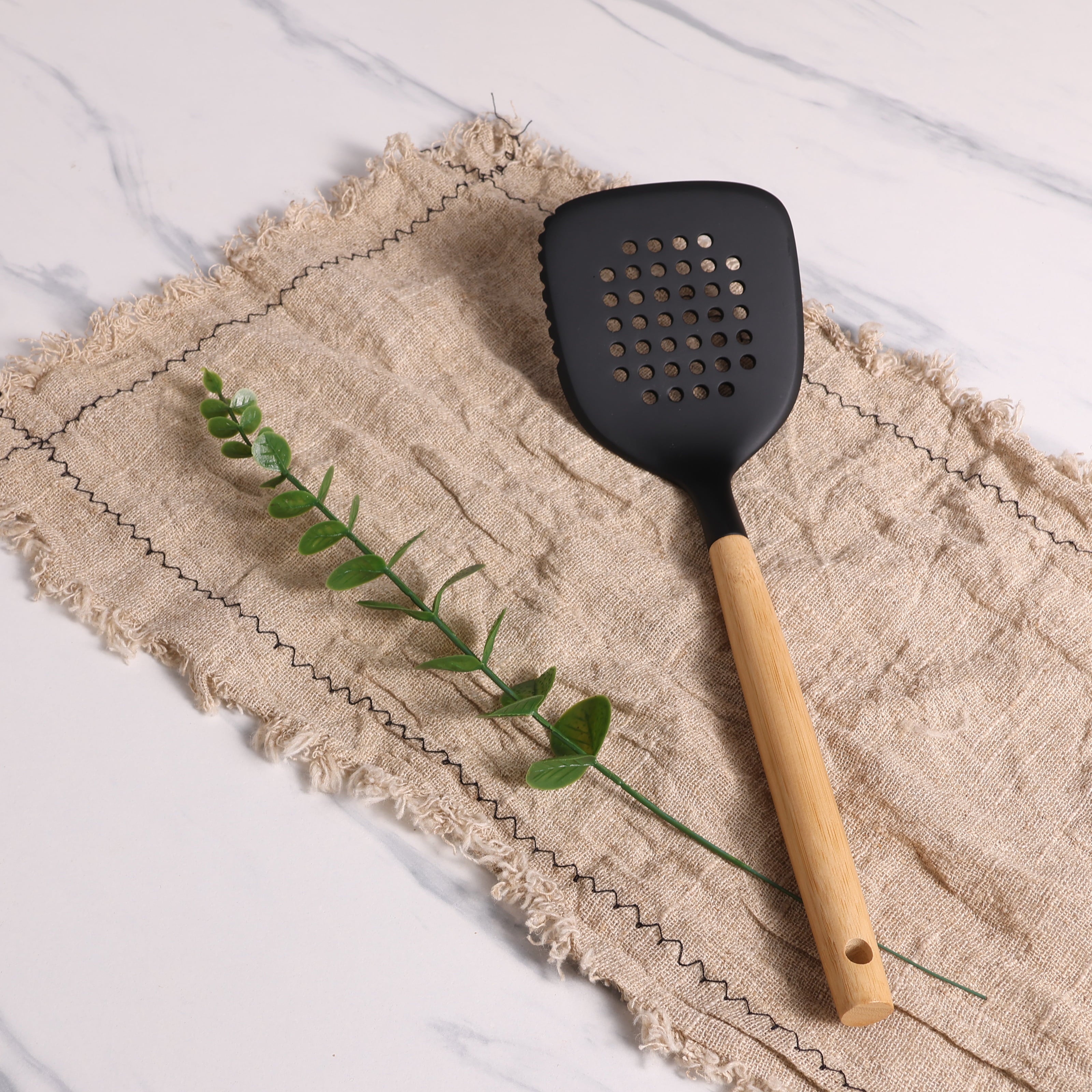 Professional Grade Kitchen and Cooking Utensil Turner, 13" L, Black - Multi-Purpose Hand Tool for Daily Meal Prep Detail