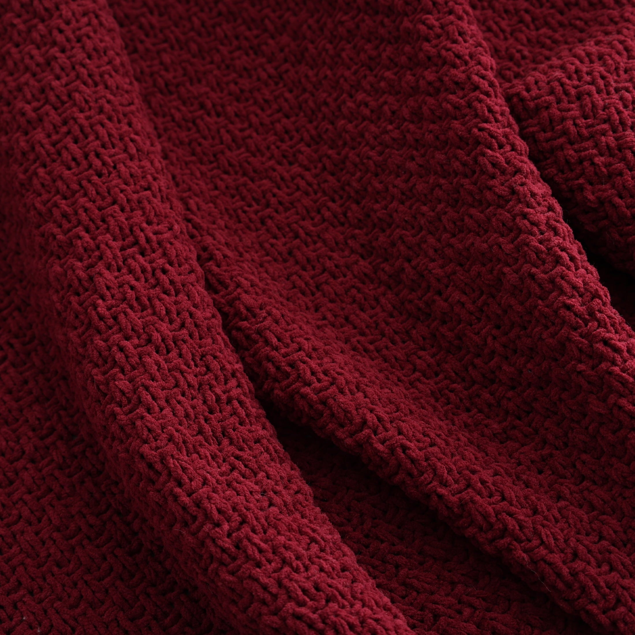 Cozy Fleece Chenille Knit Super Soft Oversized Throw Blanket, Merlot Wine - Cozy Fleece Throw Blanket for Couch & Bed Detail