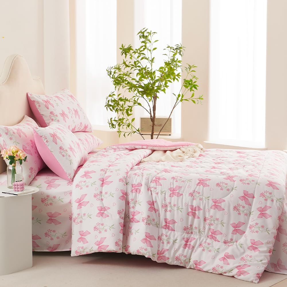 All-Season Pink Bowknot Girls Comforter Set Twin Size, 3 Pieces Bows Princess Style Bedding Set for Girls for All Season - All-Season Down Alternative Comforter Insert Detail