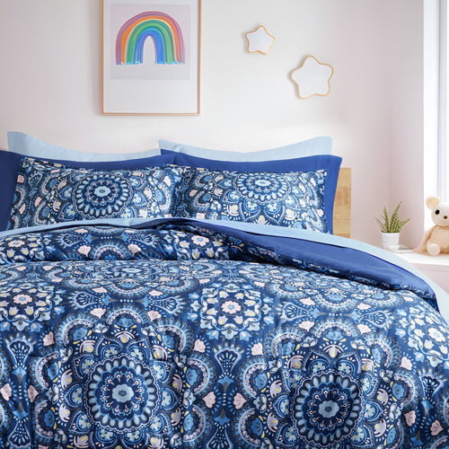 All-Season Queen Size Comforter Set, 9-Piece Bed in a Bag Queen, Navy Blue Bedding Comforter Set with Comforter, Flat Sheets, Fi... - Cloud-Like Soft Lightweight Bed Comforter Detail