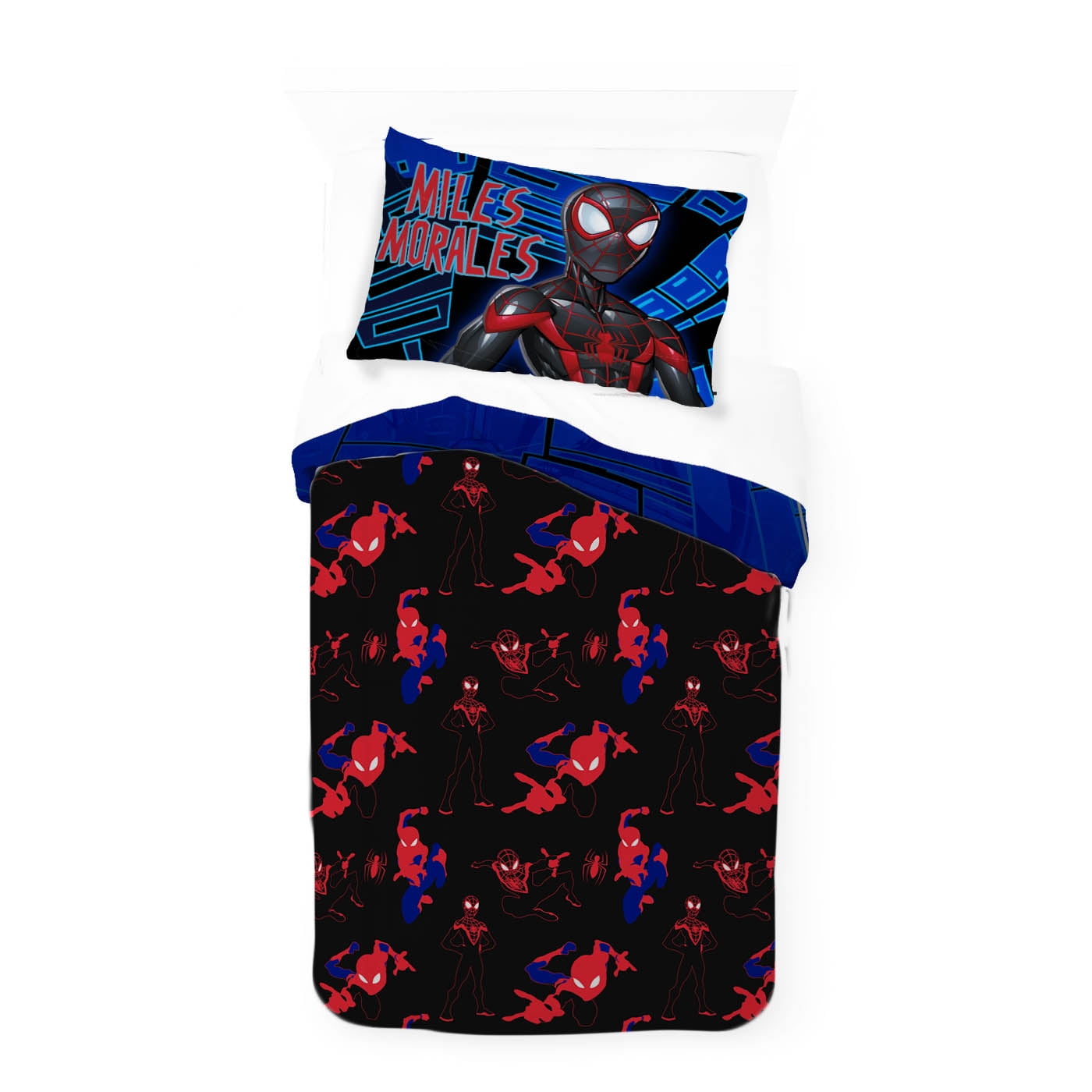 Luxurious Quilted Spiderman Techno City Kids 2 Piece Blue Reversible Comforter and Pillowcase Set, Twin/Full - All-Season Down Alternative Comforter Insert Detail