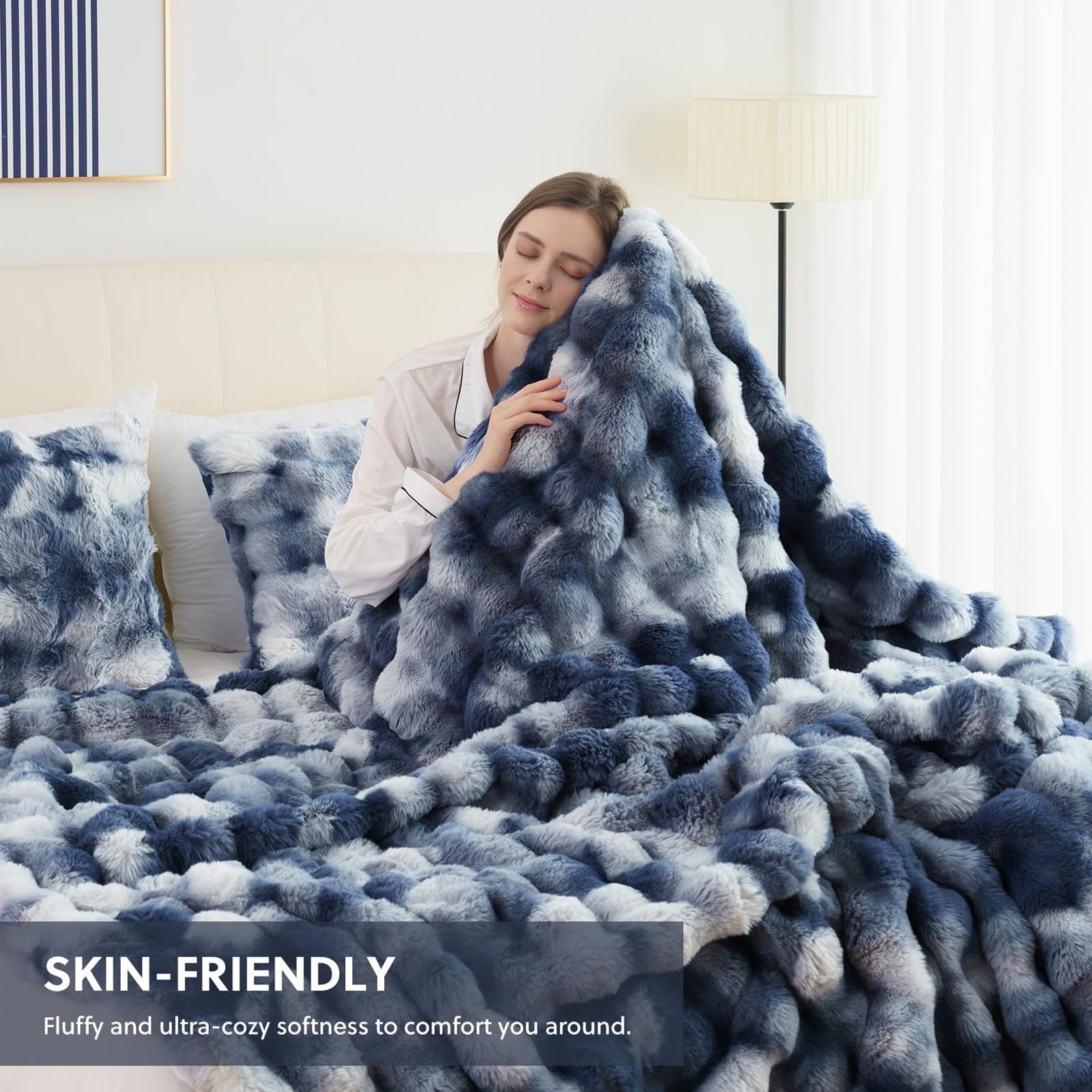 Cozy Fleece Faux Fur Throw Blanket for Couch Luxury Fluffy Thick Bubble Blanket Warm Cozy Throw for Bedroom Living Room, 50" x 60... - Lightweight Plush Warm Blanket for All Seasons Detail