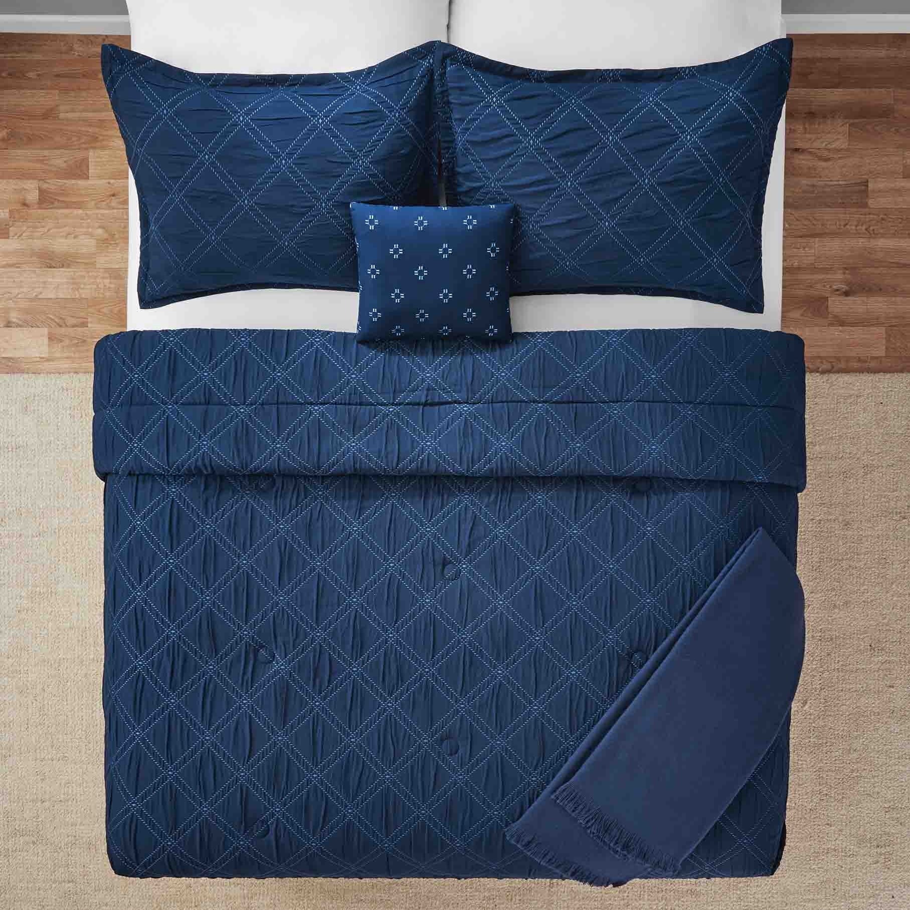 Luxurious Quilted 5-Piece Reversible Comforter Set Navy Cross Stitch Bedding with Decor Pillow and Throw, Full/Queen - Hypoallergenic Ultra-Fluffy Quilt for Winter Detail