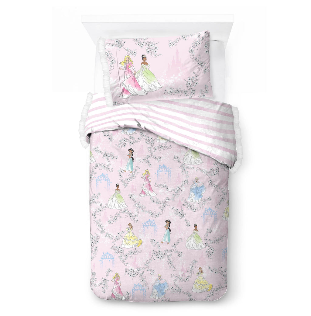 Heavyweight Warmth Princess Floral Gardens 2-Piece Twin/Full Reversible Comforter Set, Polyester Microfiber, Pink & White - Luxurious Quilted Duvet Cover Set Detail