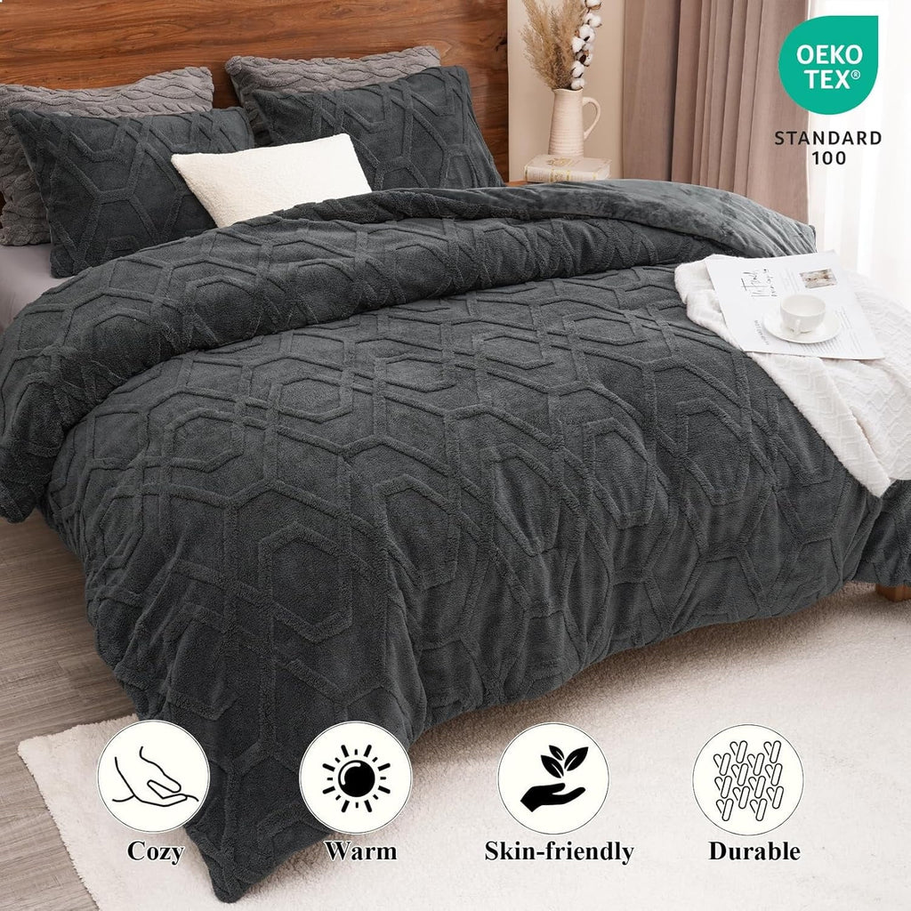 Fluffy Down Alternative Warm Sherpa Fleece Queen Comforter Set, 3D Tufted Fluffy Dark Grey Bedding for Winter, Soft 3 Pieces Shaggy Bed Set, ... - Luxurious Quilted Duvet Cover Set Detail