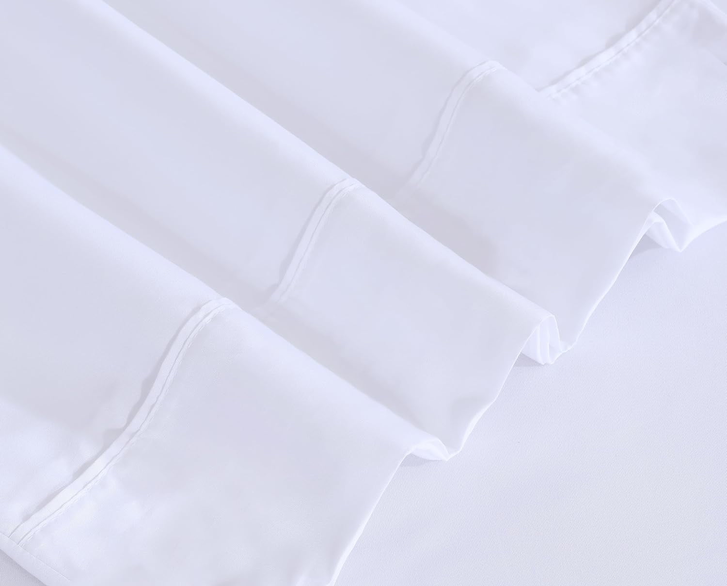 Ultra-Soft Set - Luxurious Silky Soft Microfiber Bedding - Cozy & Comfy - 15 inch Deep Pocket (Fits up to 17") Hotel Bed - 4 Pcs... - Luxury Bed Sheet Set with Deep Pockets Detail