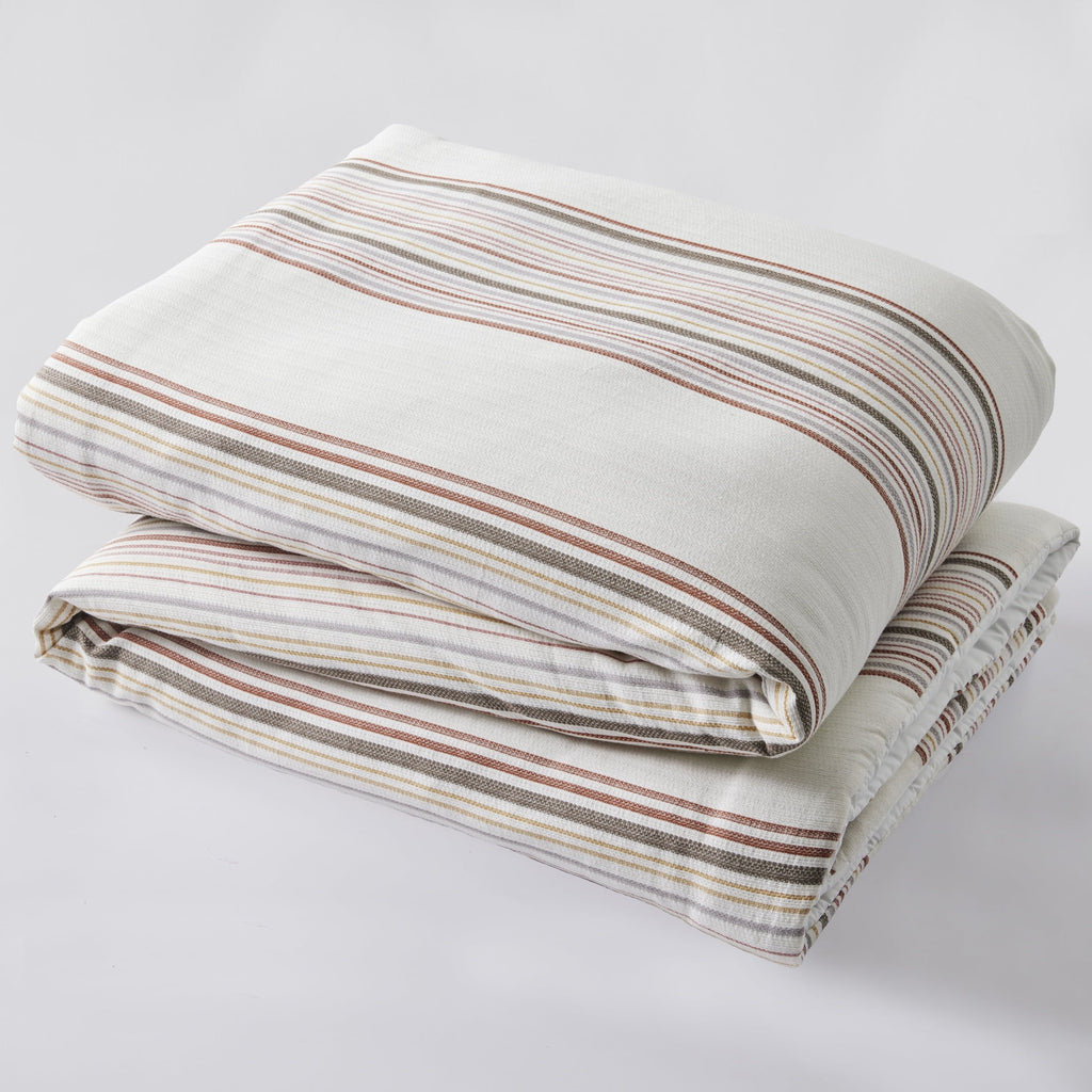 Luxurious Quilted 3-Piece Red Yarn Dye Stripe Comforter Set, Full/Queen - Cloud-Like Soft Lightweight Bed Comforter Detail