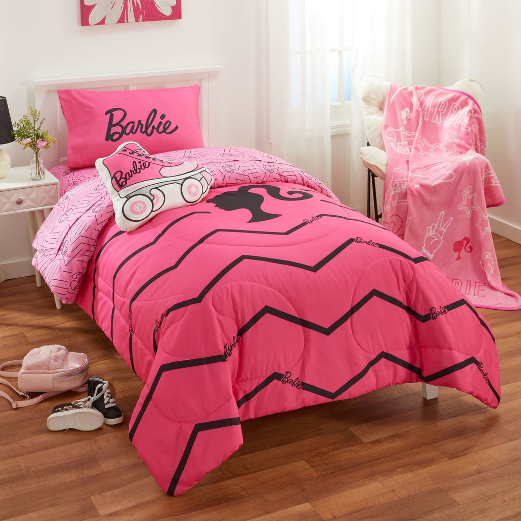 Heavyweight Warmth Kids 2 Piece Pink Black Chevron Reversible Comforter and Pillowcase set, Twin/full - Cloud-Like Soft Lightweight Bed Comforter Detail