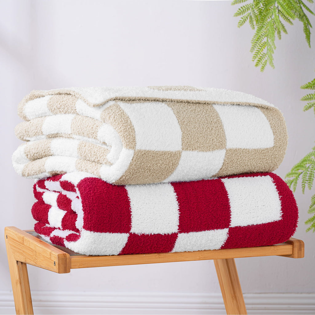 Lightweight Warm Checkered Knit Throw Blanket, Ultra Soft Cozy Fluffy Checkerboard Blankets, Lightweight Fuzzy Plush Throw for Couch a... - Lightweight Plush Warm Blanket for All Seasons Detail