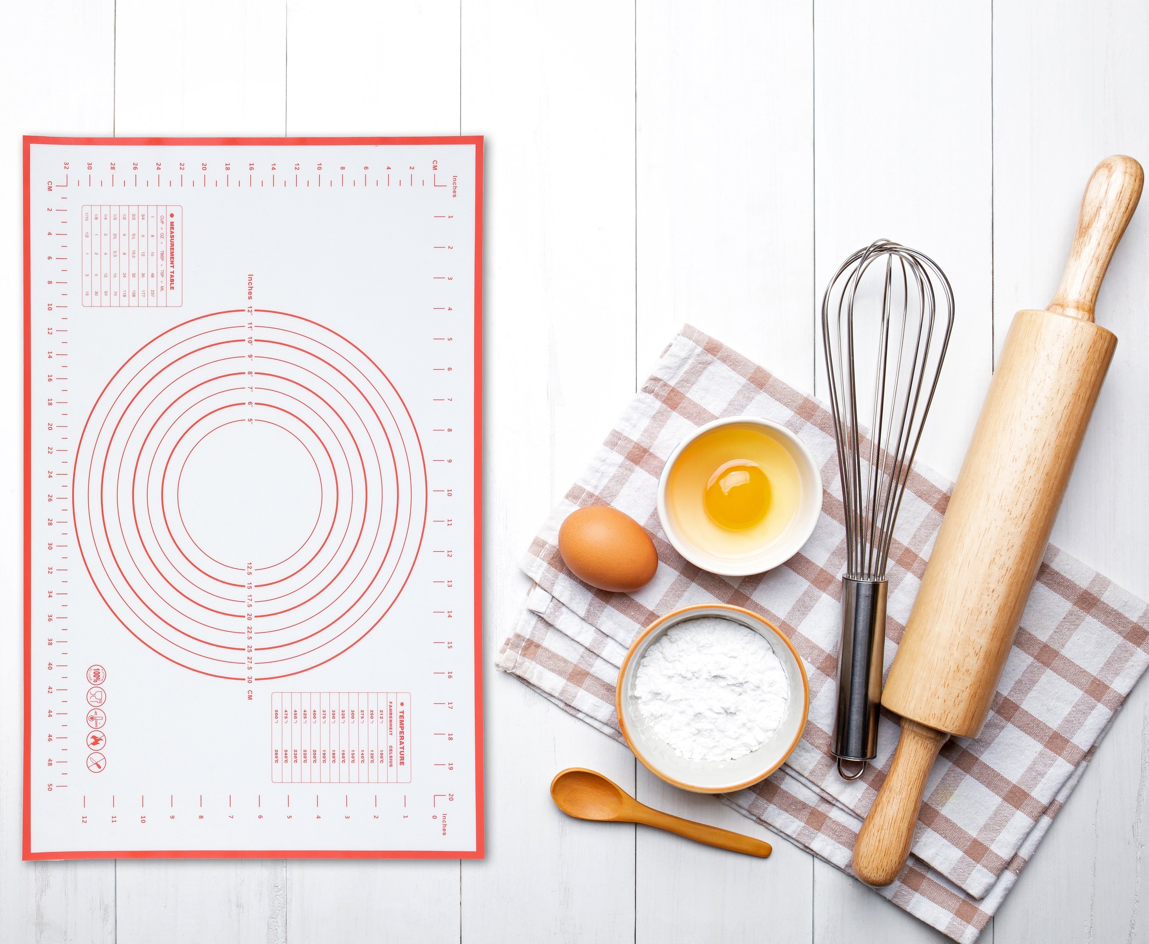 Premium Kitchen Reusable Silicone 24"x 18" Pastry Mat with Measurements - Premium Stainless Steel Garlic Presser & Peeler Detail