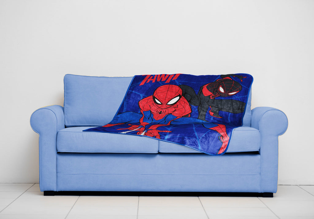 Super Soft Flannel Kids Throw Blanket, 46 x 60, Microfiber, Blue, Marvel - Cozy Fleece Throw Blanket for Couch & Bed Detail