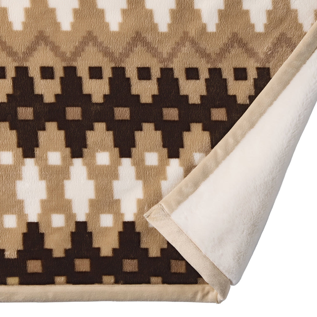 Reversible Sherpa Printed Velvet Plush Reverse to Faux Fur Super Soft Throw Blanket, Oversized, Linder Border Beige - Lightweight Plush Warm Blanket for All Seasons Detail