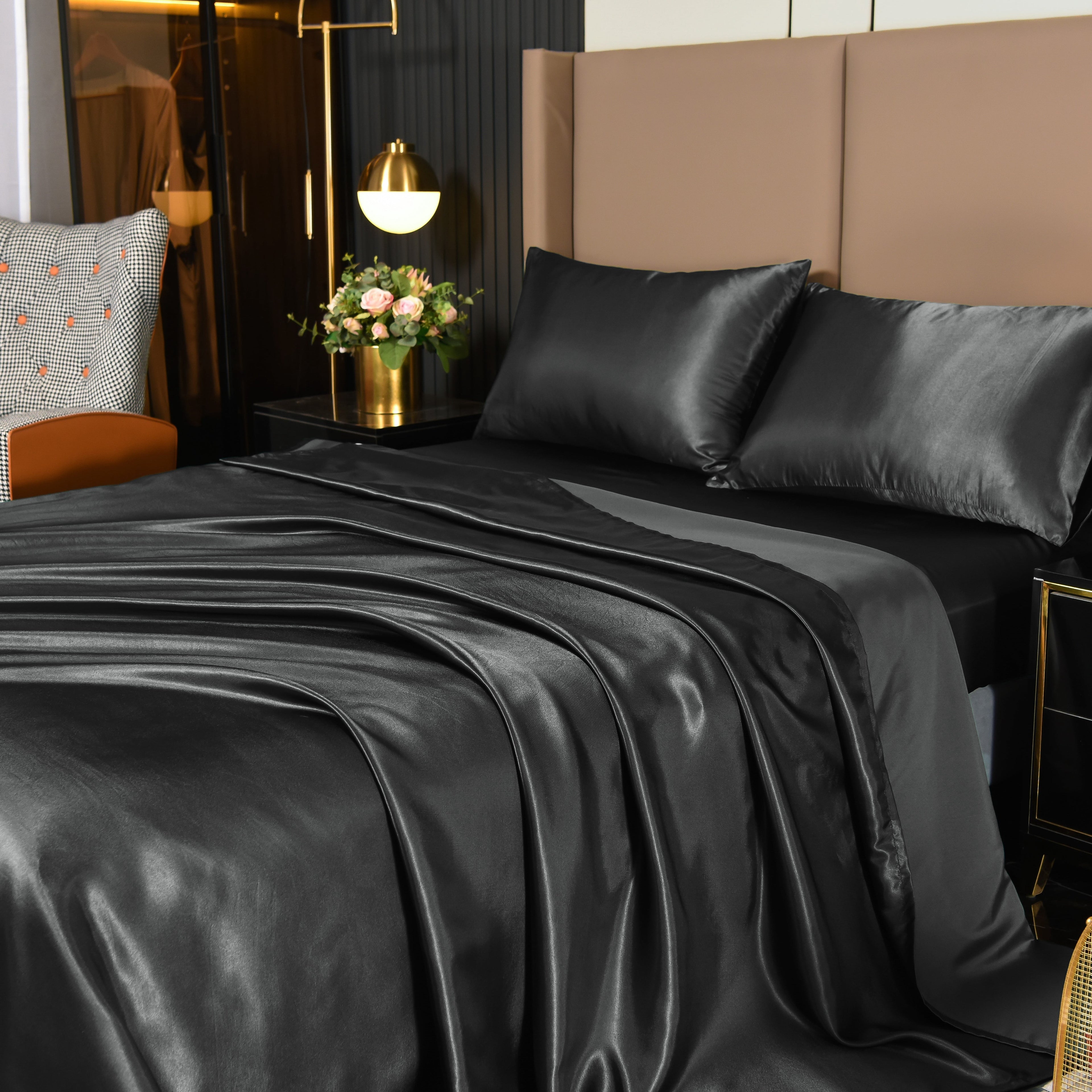 Cooling Sateen Satin Sheets Full Black Luxury Silky Bed Sheets 1800 Microfiber Sheet Set 4 Pcs - Premium Ultra-Soft Pillowcase Pair for Sleeping Detail