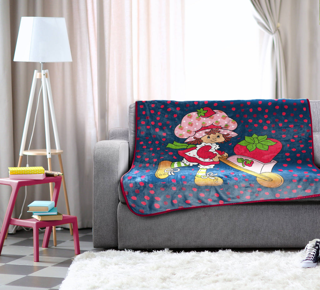 Super Soft Flannel Strawberry Shortcake Berry Meadows 46" x 60" Coral Fleece Throw Blanket, Kids, Polyester, Navy - Lightweight Plush Warm Blanket for All Seasons Detail
