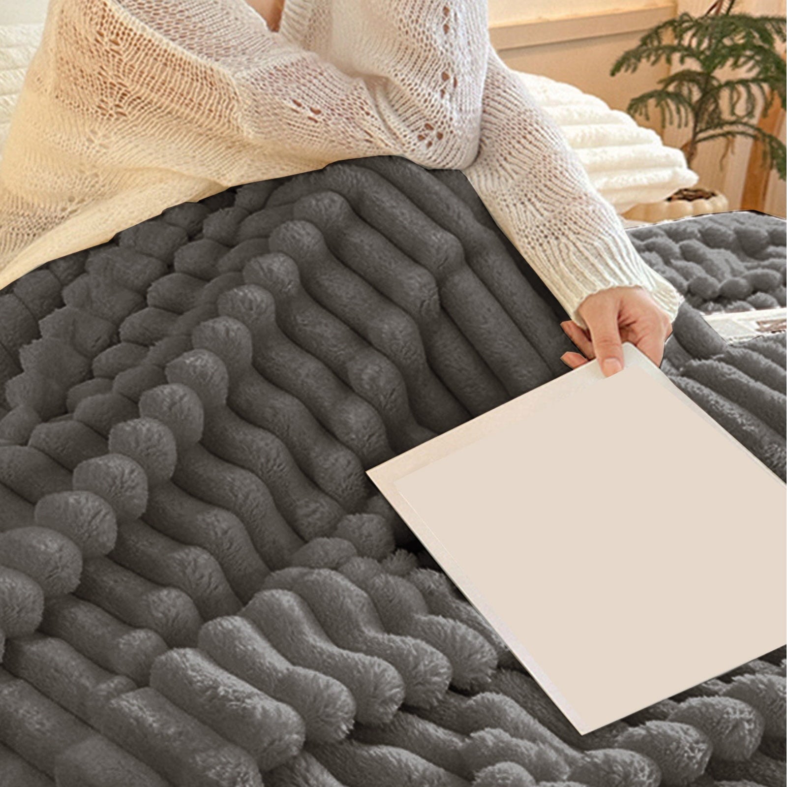 Reversible Sherpa Bunny Blanket, Super Soft & Warm Faux Rabbit Fur Throw Blanket, Lightweight Microfiber Machine Washable for Bedroom, ... - Cozy Fleece Throw Blanket for Couch & Bed Detail