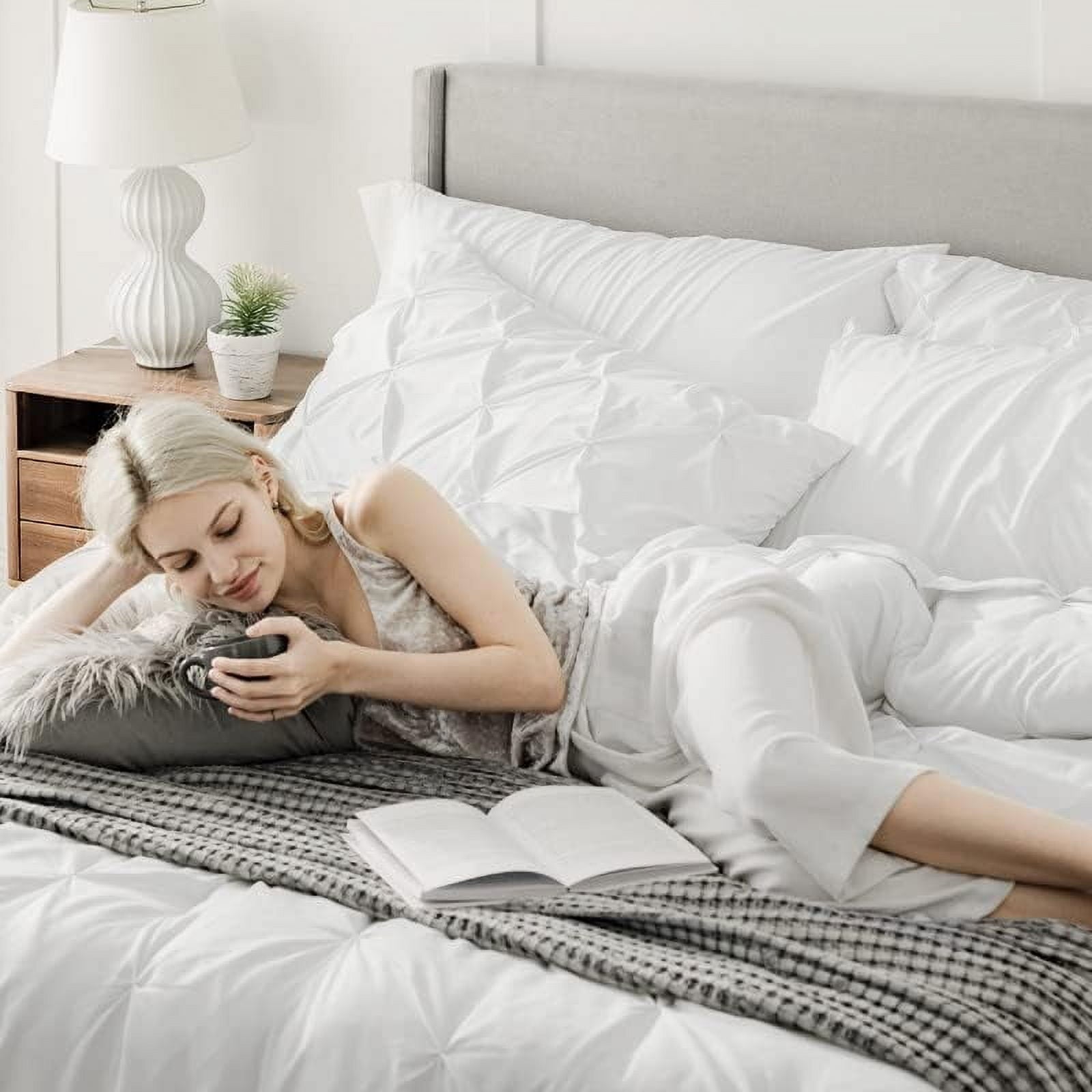 Luxurious Quilted White Queen Comforter Set- 7 Pieces Pintuck Bedding Set with Comforters, Sheets, Pillowcases & Shams - Cloud-Like Soft Lightweight Bed Comforter Detail