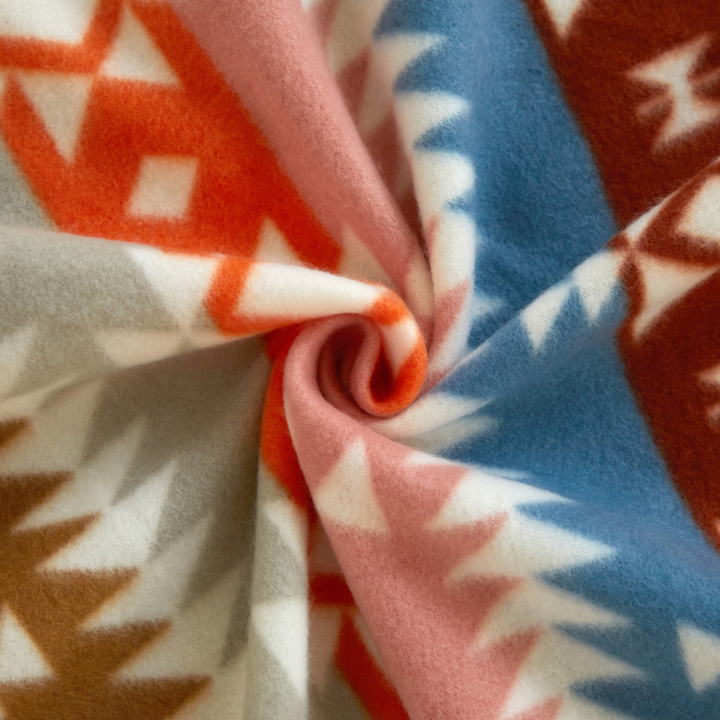 Cozy Fleece Stripe Fleece Throw - Cozy Fleece Throw Blanket for Couch & Bed Detail
