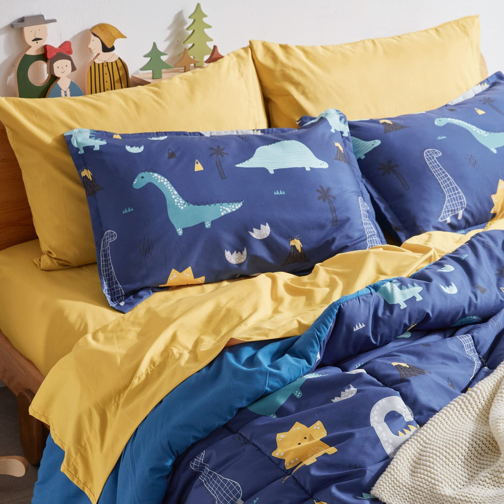 Hypoallergenic Cloud Kids Bedding Comforter Set Twin/Twin Xl Size - Super Soft & Cute Printed 2-Piece Comforter Set All Seasons for Boys, ... - Cloud-Like Soft Lightweight Bed Comforter Detail