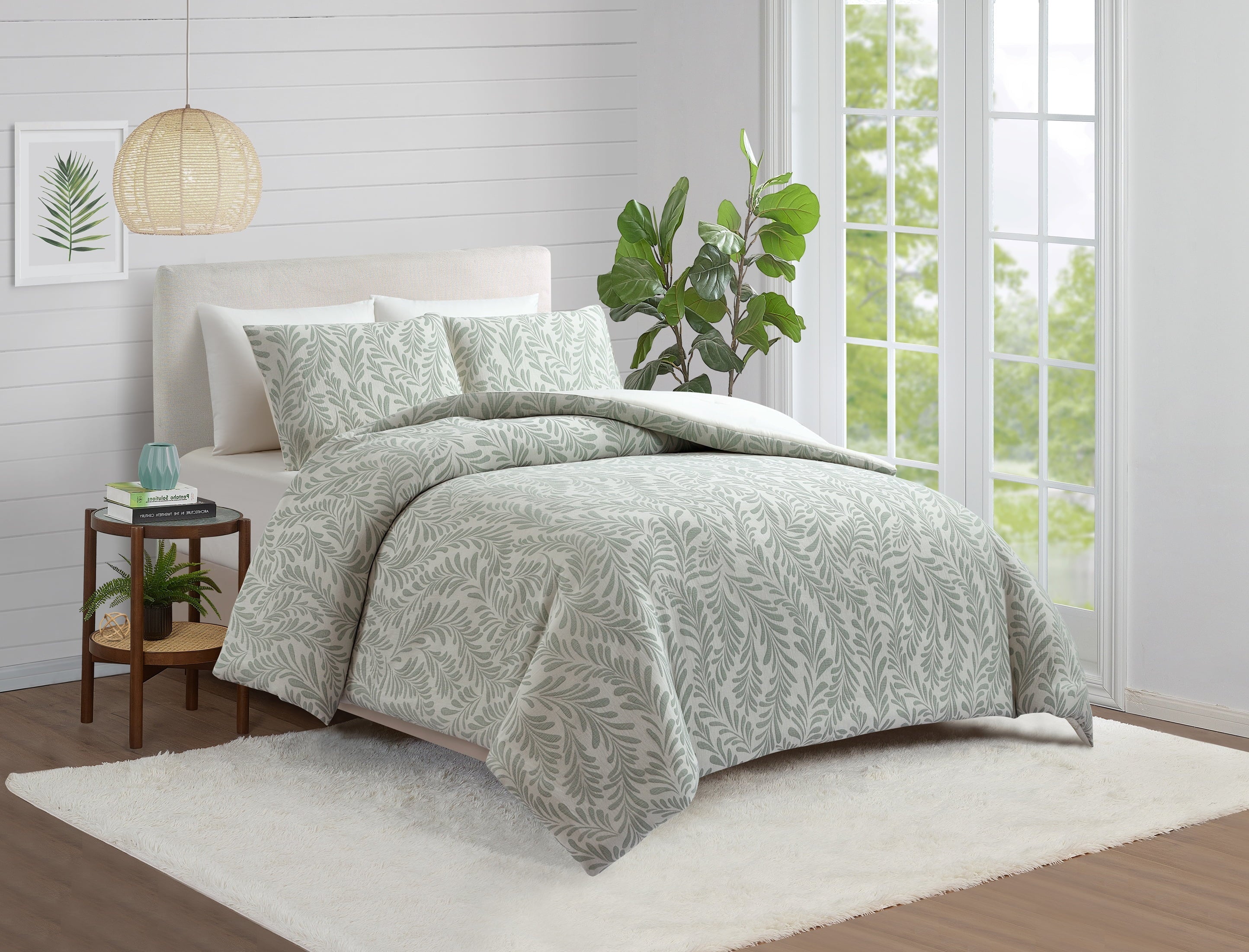 Heavyweight Warmth Botanical 3-Piece Comforter Set, Green, Full Queen, All Ages - Luxurious Quilted Duvet Cover Set Detail