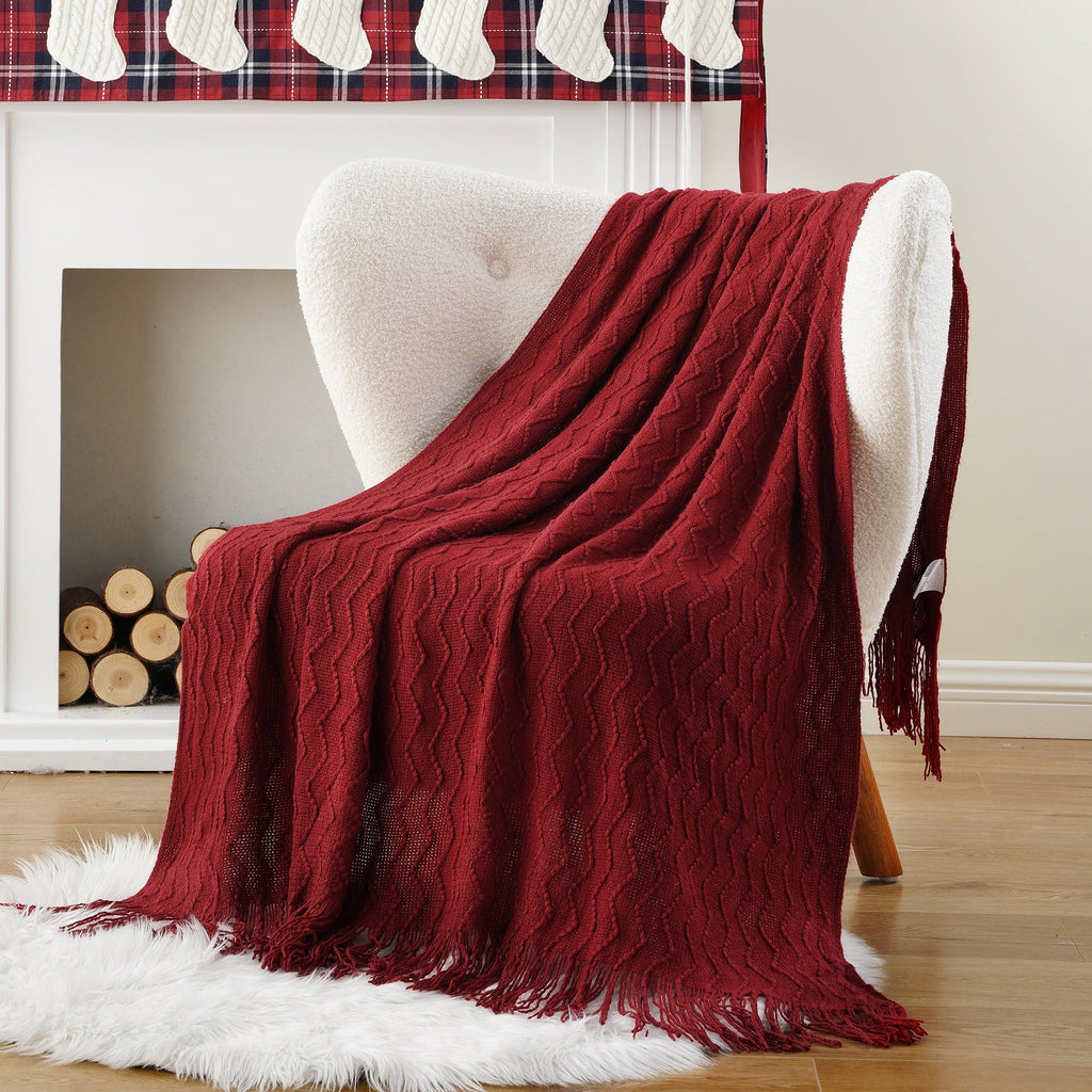 Super Soft Flannel Dark Red Blanket for Couch,Burgundy Knit Throw Blanket for Bedroom,Christmas Throw,50"x60" - Cozy Fleece Throw Blanket for Couch & Bed Detail