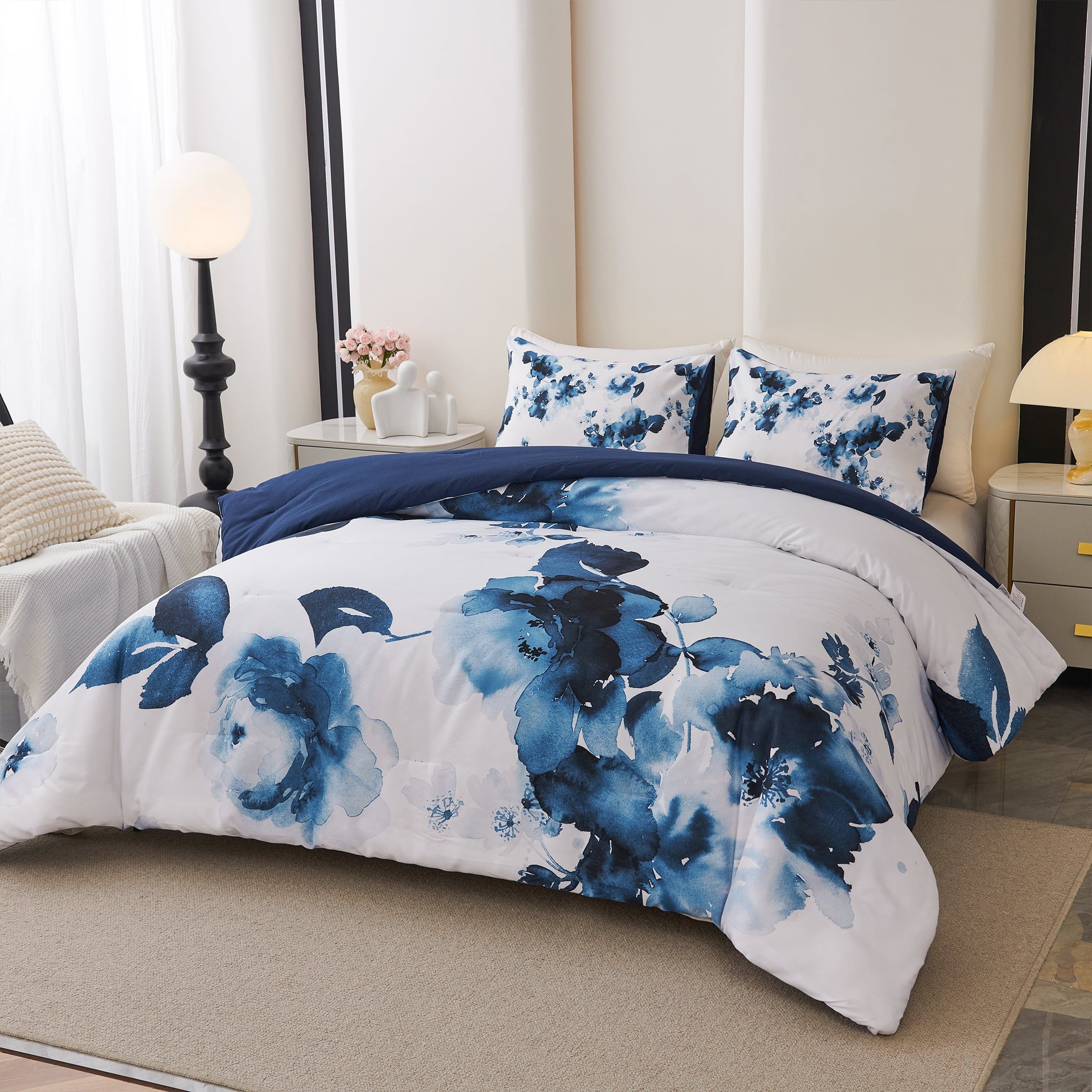 Heavyweight Warmth 3 Pieces Blue and White Floral Comforter Set King Size, Flower Bedding with Watercolor Flowers Pattern for Women, Rev... - Luxurious Quilted Duvet Cover Set Detail