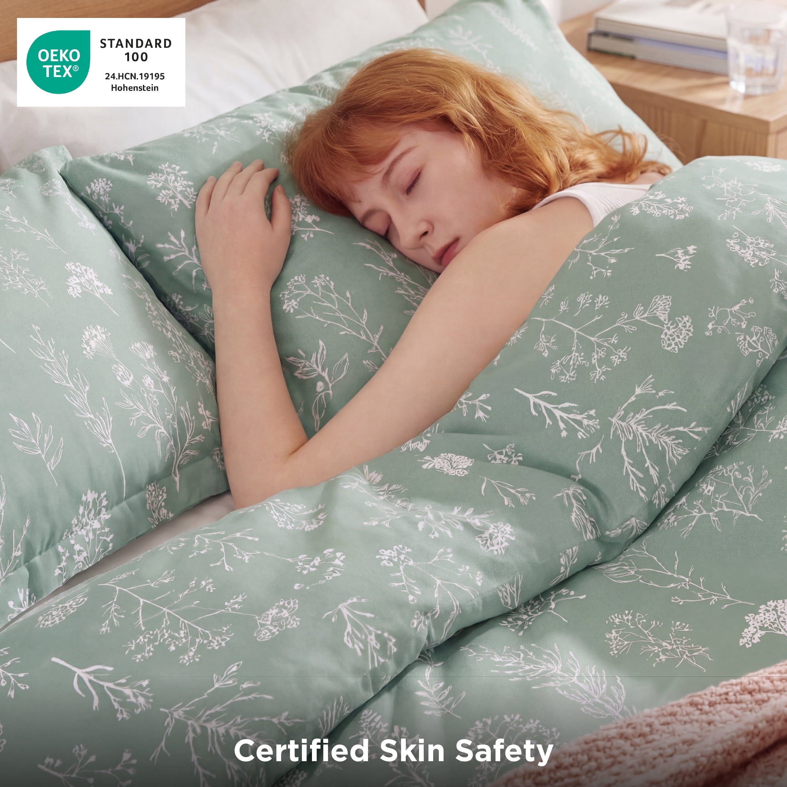 Luxurious Quilted 3 Pieces Sage Green Queen Size Comforter Sets, Cute Flowers Botanical Lightweight Soft Bedding Set with 2 Pillow Shams - Luxurious Quilted Duvet Cover Set Detail