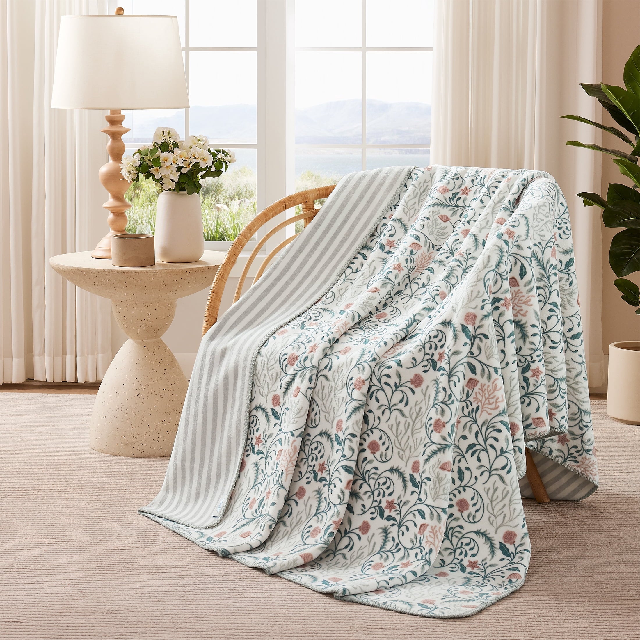 Cozy Fleece Throw Blanket, Reversible Plush Fleece Blanket for Couch, Green Seaberry Print, 50" x 72" - Lightweight Plush Warm Blanket for All Seasons - Default Title