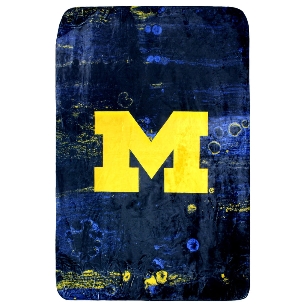 Decorative Knitted Michigan Wolverines Sublimated Soft Throw Blanket, 42" x 60" - Lightweight Plush Warm Blanket for All Seasons - Default Title