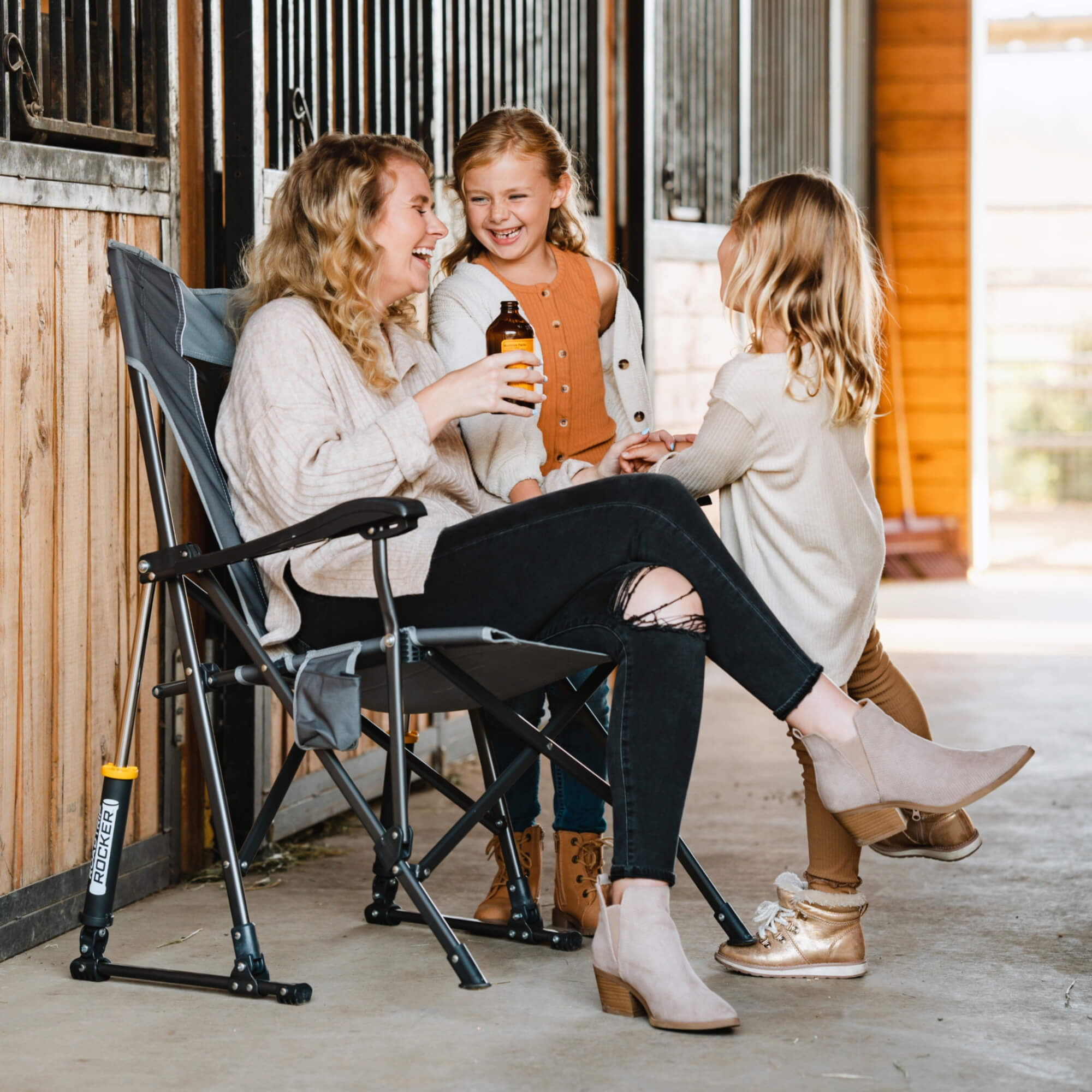 Luxury Camp RoadTrip Rocker - Choice 855 - Patented Spring-Action Rocking Chair for Camping Detail