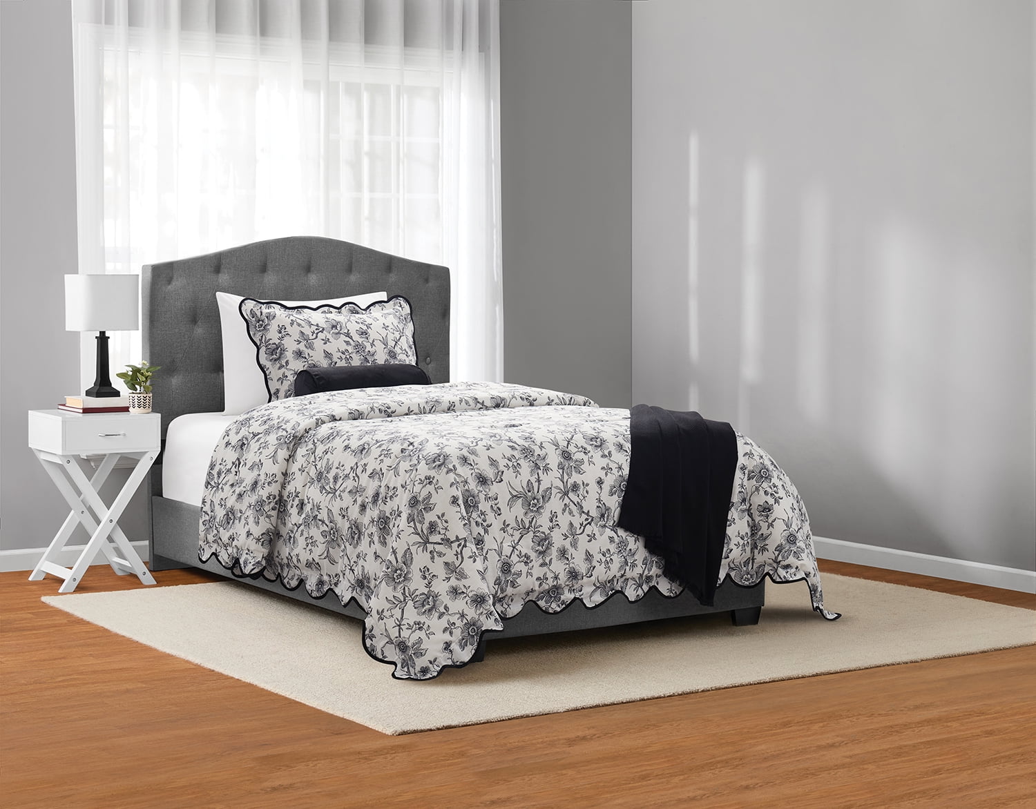Heavyweight Warmth Floral Scallop 4-Piece White/Black Comforter Set, Twin/Twin XL - All-Season Down Alternative Comforter Insert - Default Title