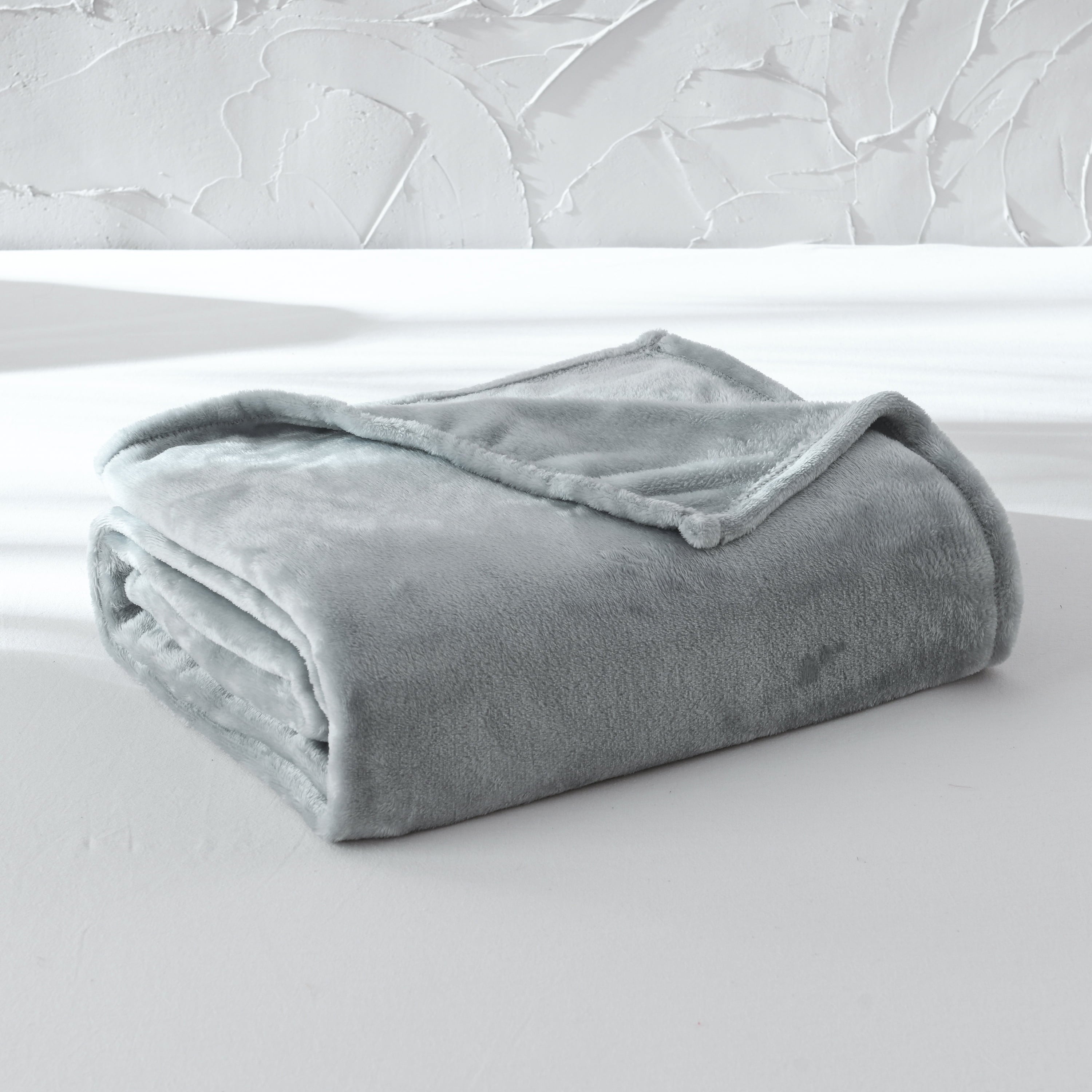 Cozy Fleece Super Soft Plush Blanket, Gray, Twin, Adult/Teen - Lightweight Plush Warm Blanket for All Seasons - Default Title