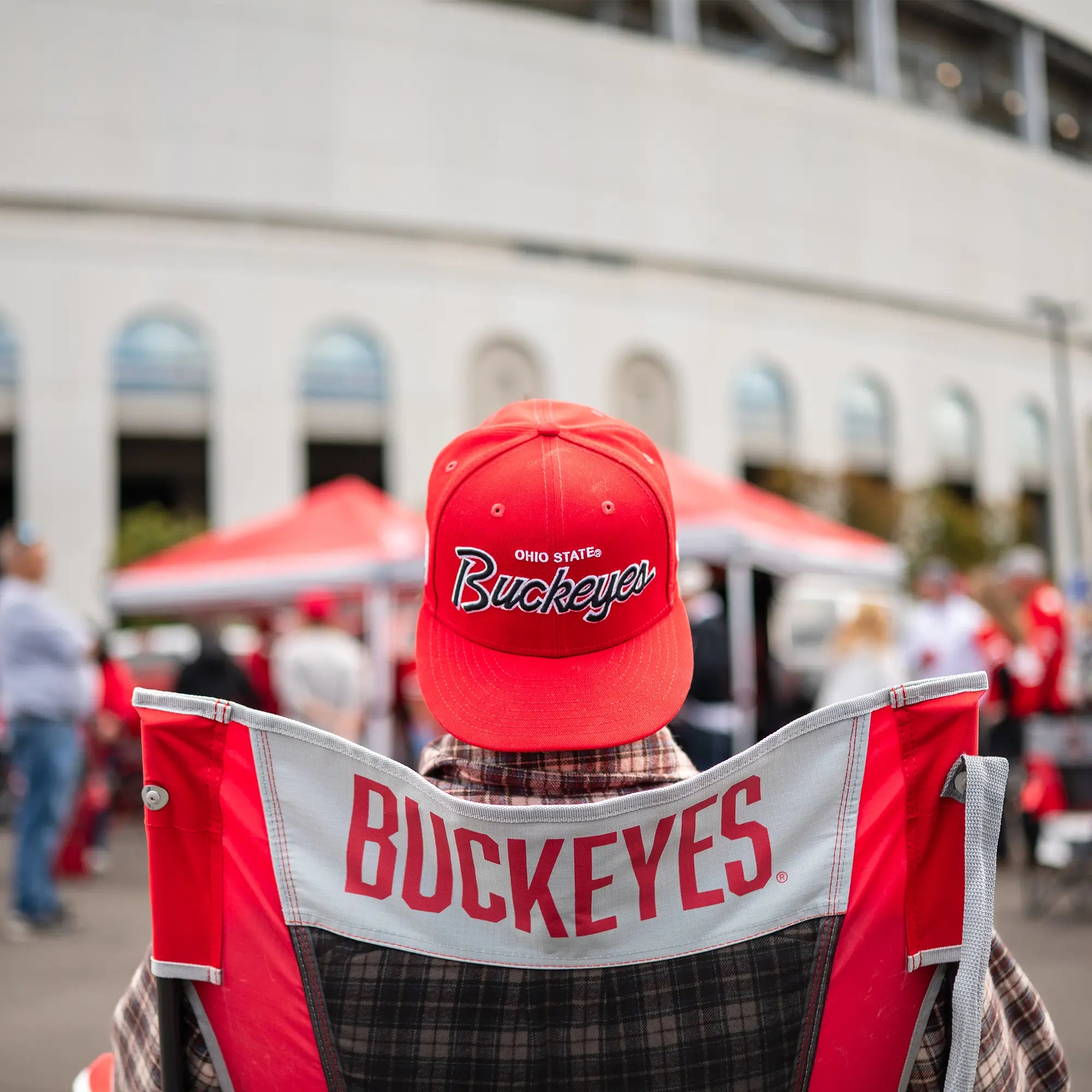 Heavy-Duty Freestyle College Comfort Pro Rocker - Ohio State Buckeyes - Choice 676 - Heavy-Duty Kickback Rocker with Beverage Holder Detail