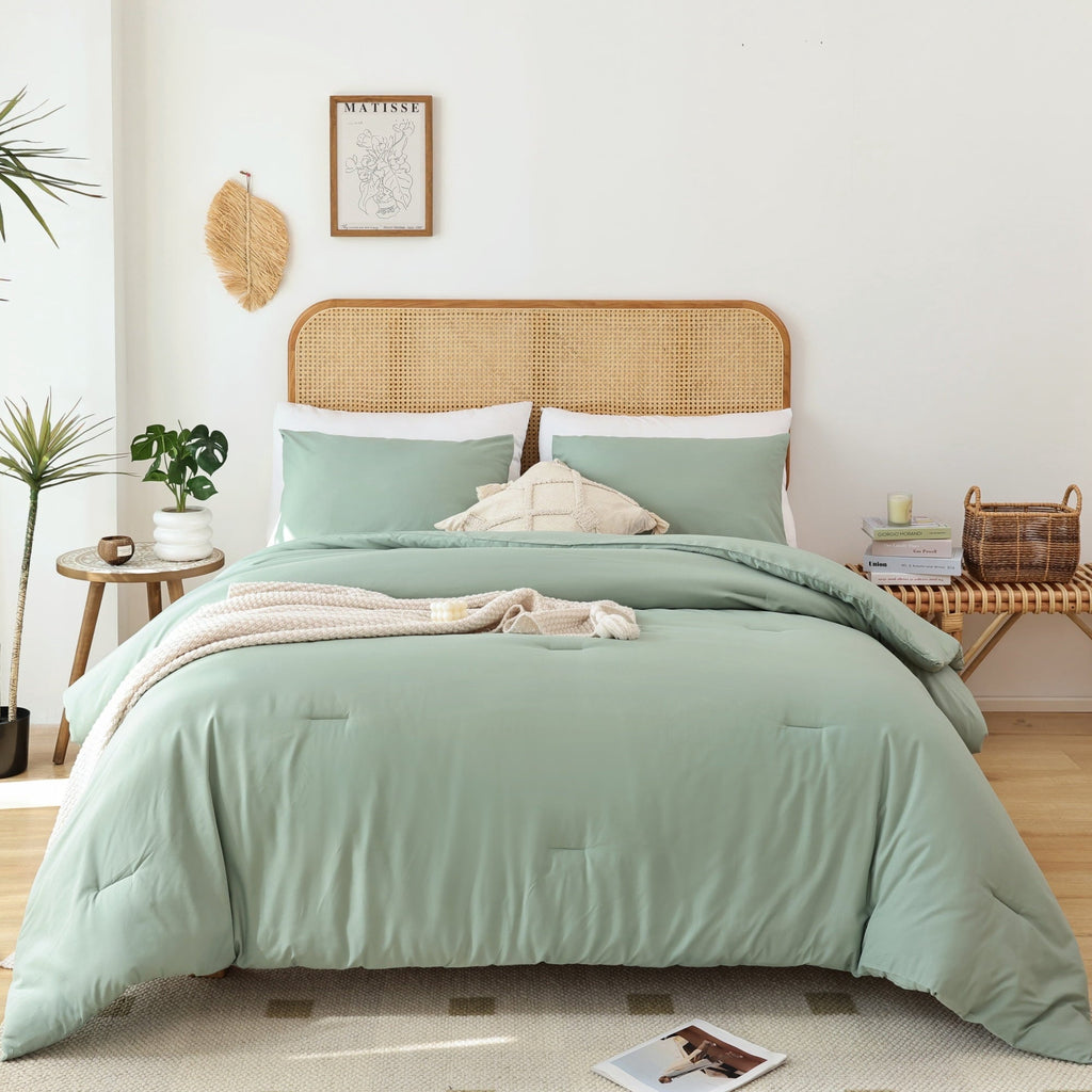 Luxurious Quilted Queen Comforter Set For Adult, 3 Piece Sage Green Comforter Sets & Bedding For All Season - Hypoallergenic Ultra-Fluffy Quilt for Winter - Default Title