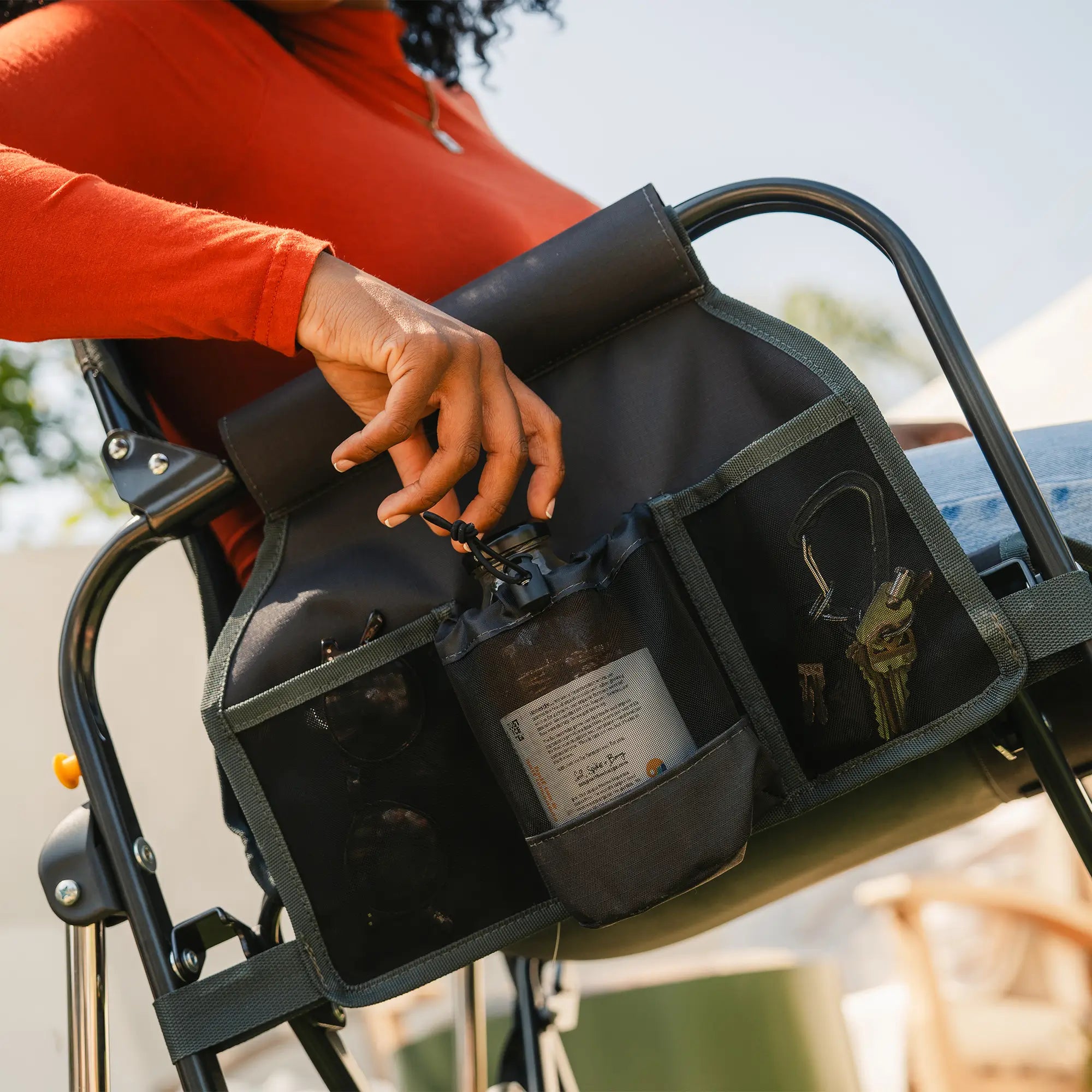Smooth Motion Stowaway Rocker - Choice 794 - Heavy-Duty Kickback Rocker with Beverage Holder Detail