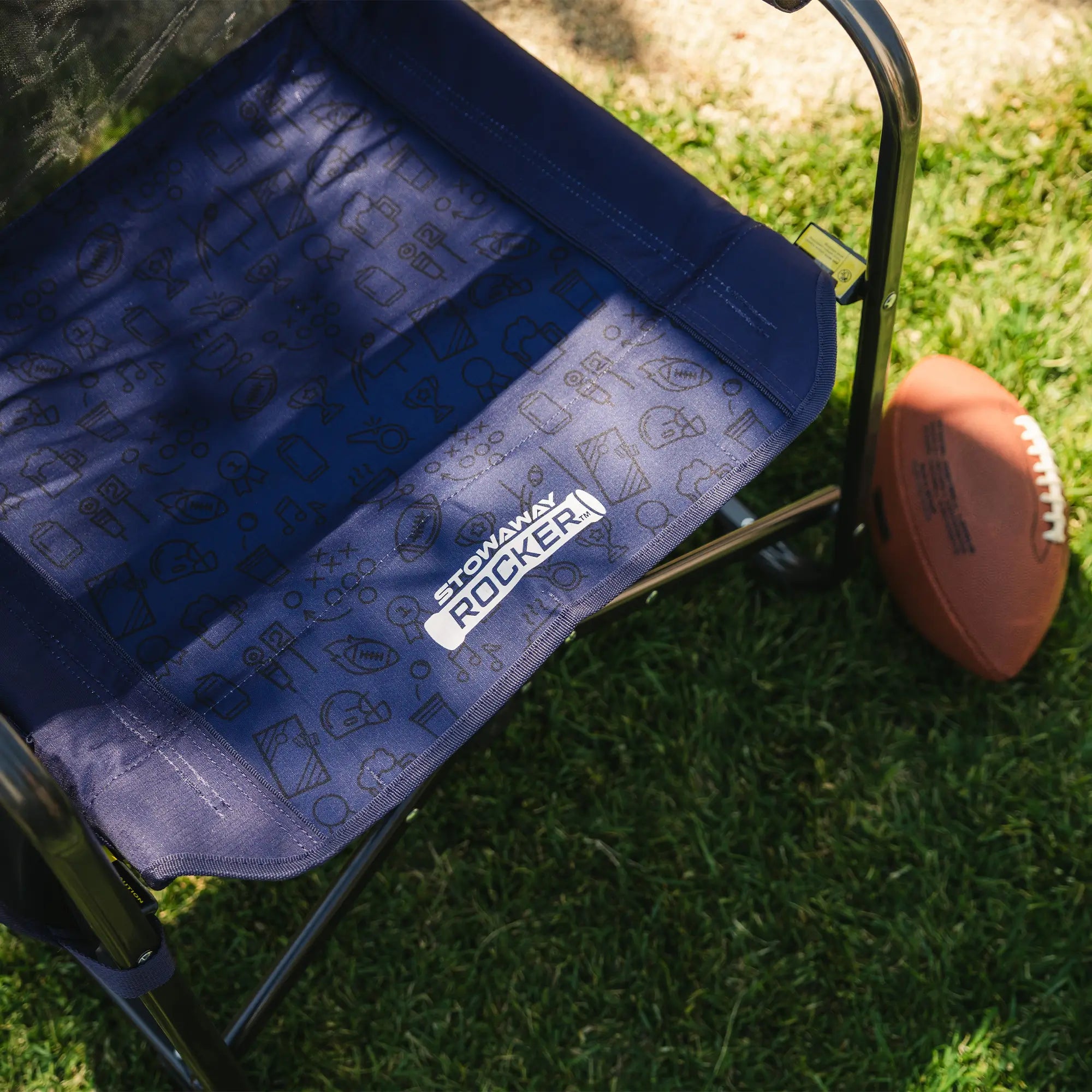 Smooth Motion Stowaway Rocker - Choice 794 - Heavy-Duty Kickback Rocker with Beverage Holder Detail