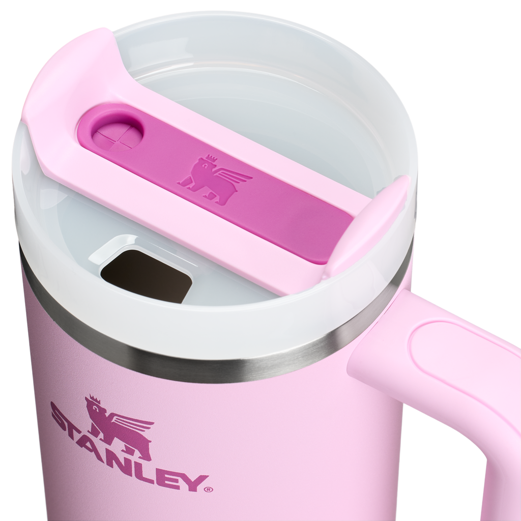 Double-Wall Vacuum The Quencher H2.0 Flowstate Tumbler | Stanley Create D331C - Double-Wall Vacuum Insulated Travel Tumbler with Straw Detail
