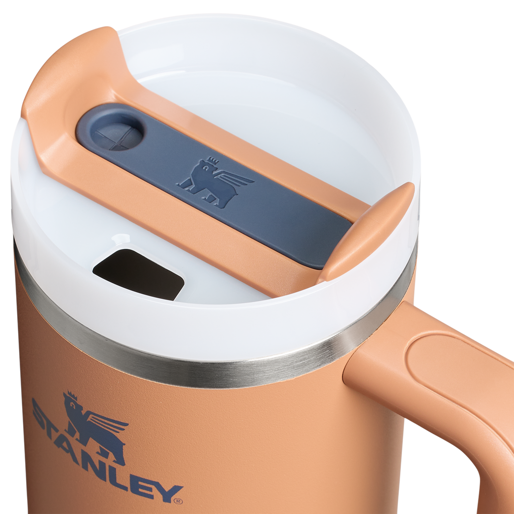 Double-Wall Vacuum The Quencher H2.0 Flowstate Tumbler | Stanley Create D331C - Double-Wall Vacuum Insulated Travel Tumbler with Straw Detail