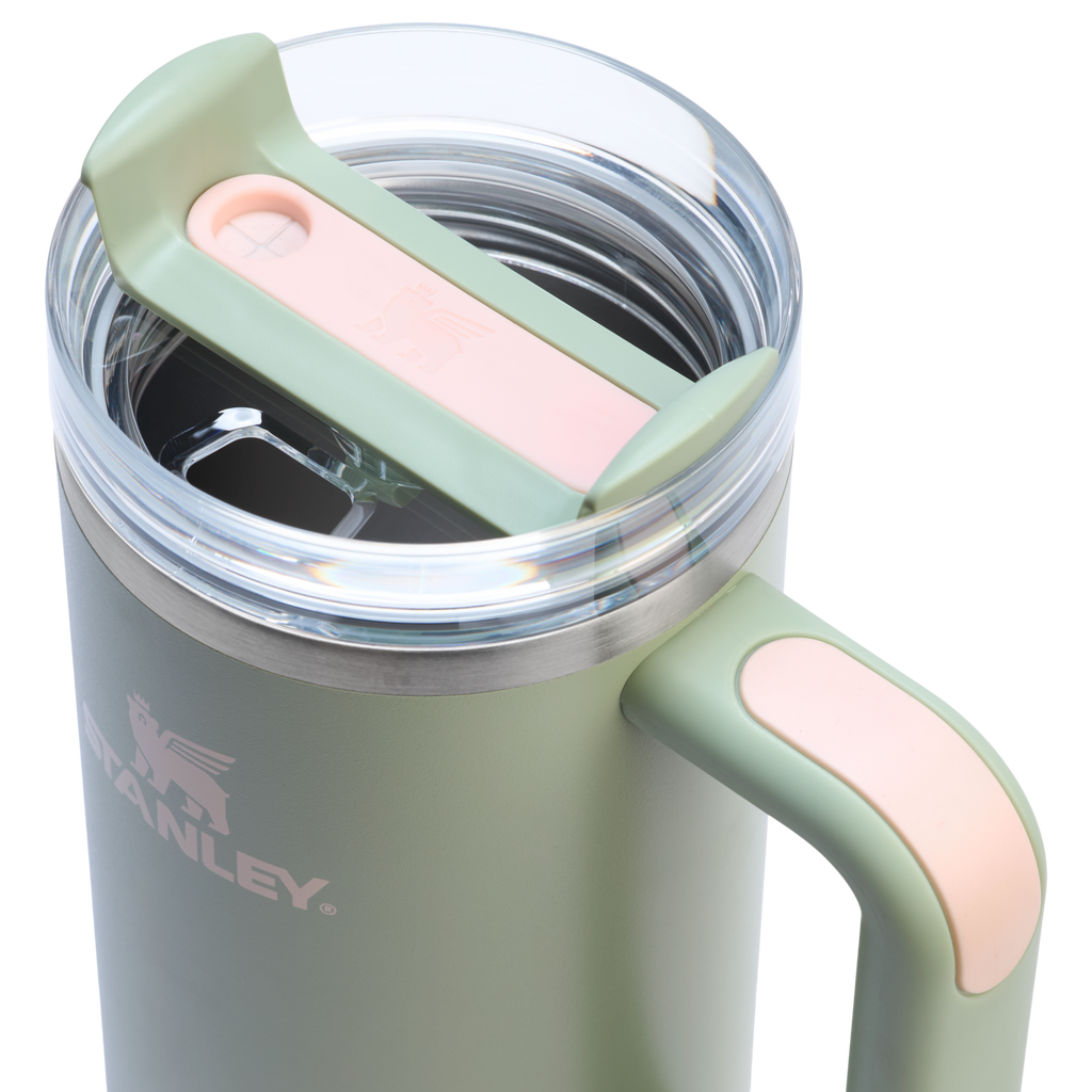 Double-Wall Vacuum The Quencher H2.0 Flowstate Tumbler | Stanley Create D331C - Double-Wall Vacuum Insulated Travel Tumbler with Straw Detail