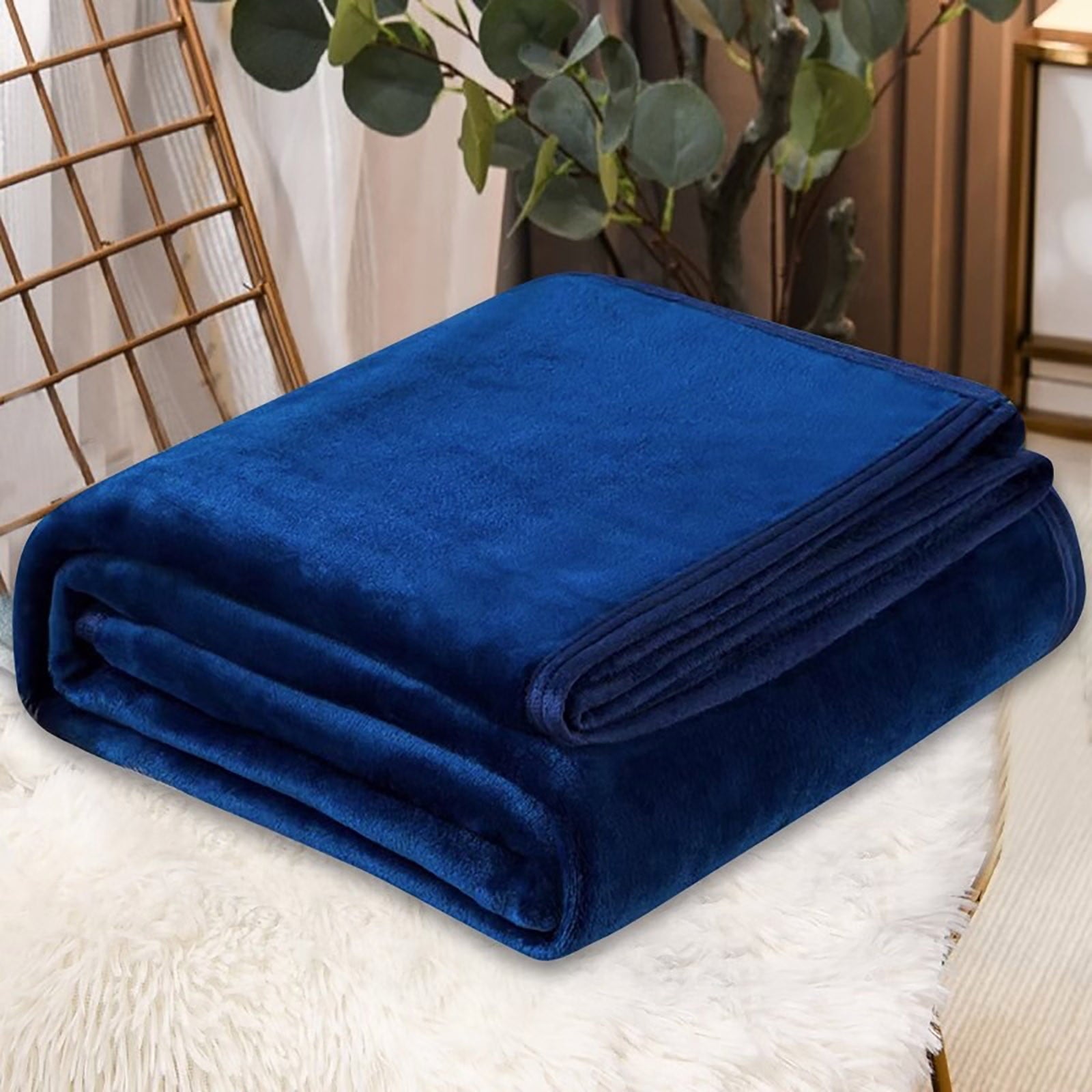 Cozy Fleece 28x39 Inch Soft Thick Gentle Cozy Throw for Couch Lightweight Warm Home Throw for Living Room Bedroom - Super Soft Reversible Sherpa Flannel Blanket Detail