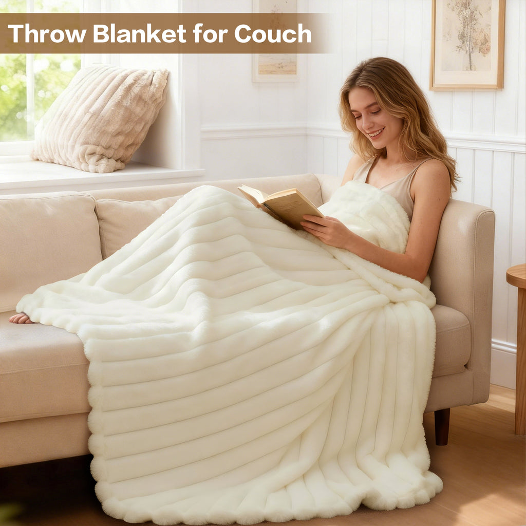 Super Soft Flannel White Fleece Throw Blanket for Couch, Super Soft Cozy Blankets and Throws, Decorative Fleece Blankets for Women Men G... - Super Soft Reversible Sherpa Flannel Blanket Detail